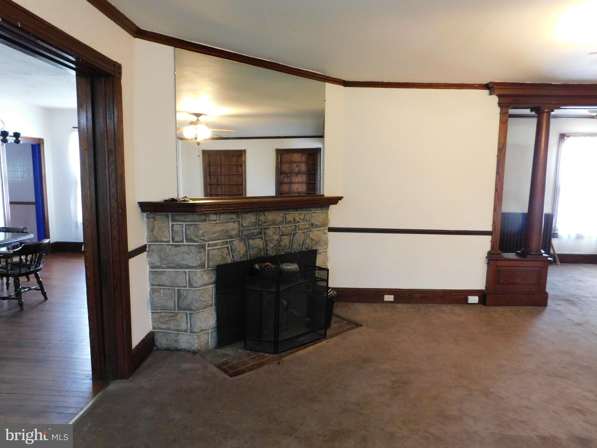 LEAMAN PLACE - Residential