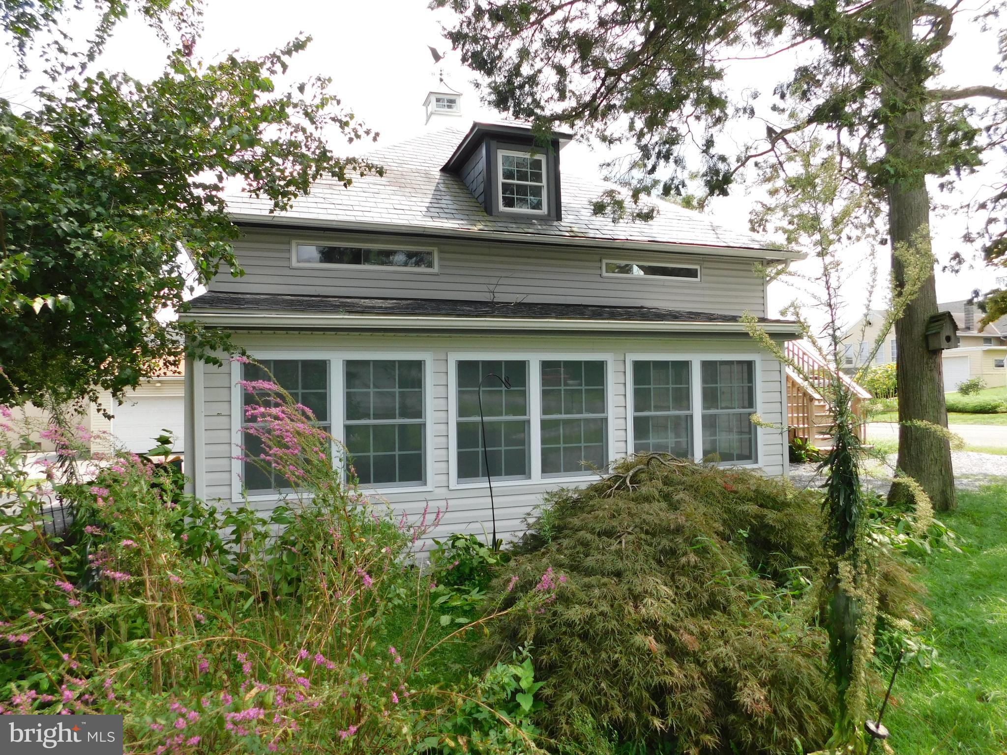 LEAMAN PLACE - Residential