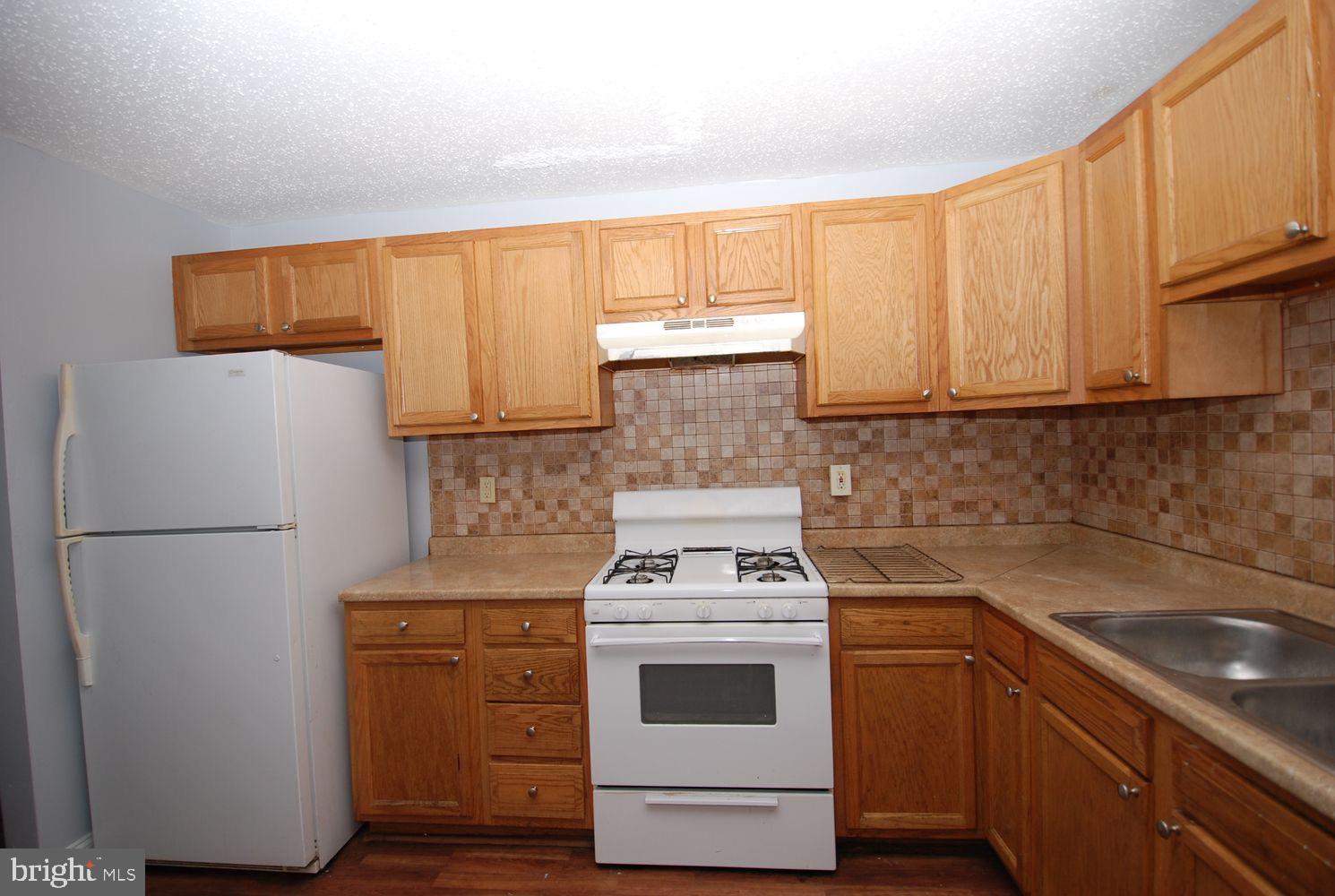 1112 CLIFFORD BROWN WALK