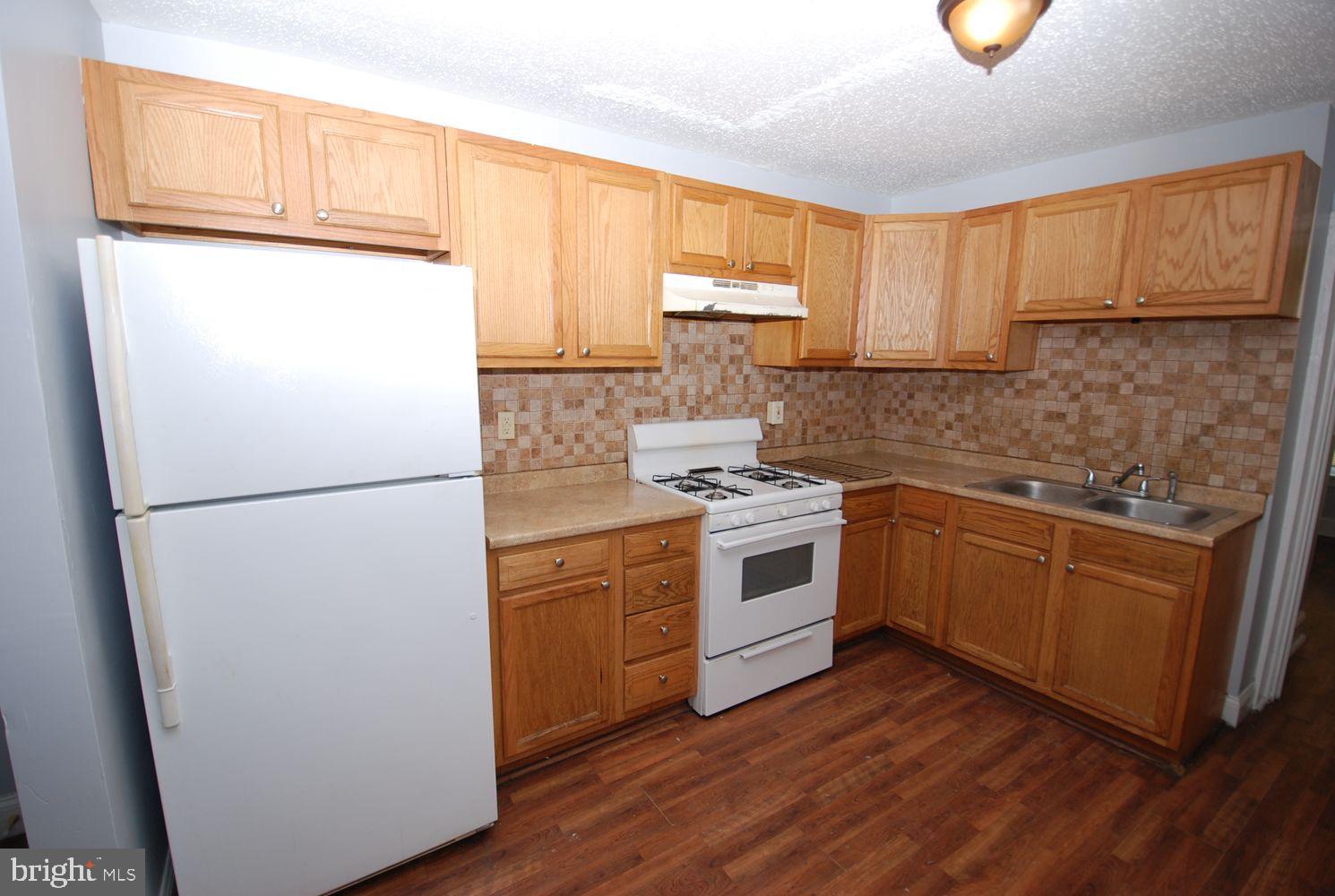 1112 CLIFFORD BROWN WALK