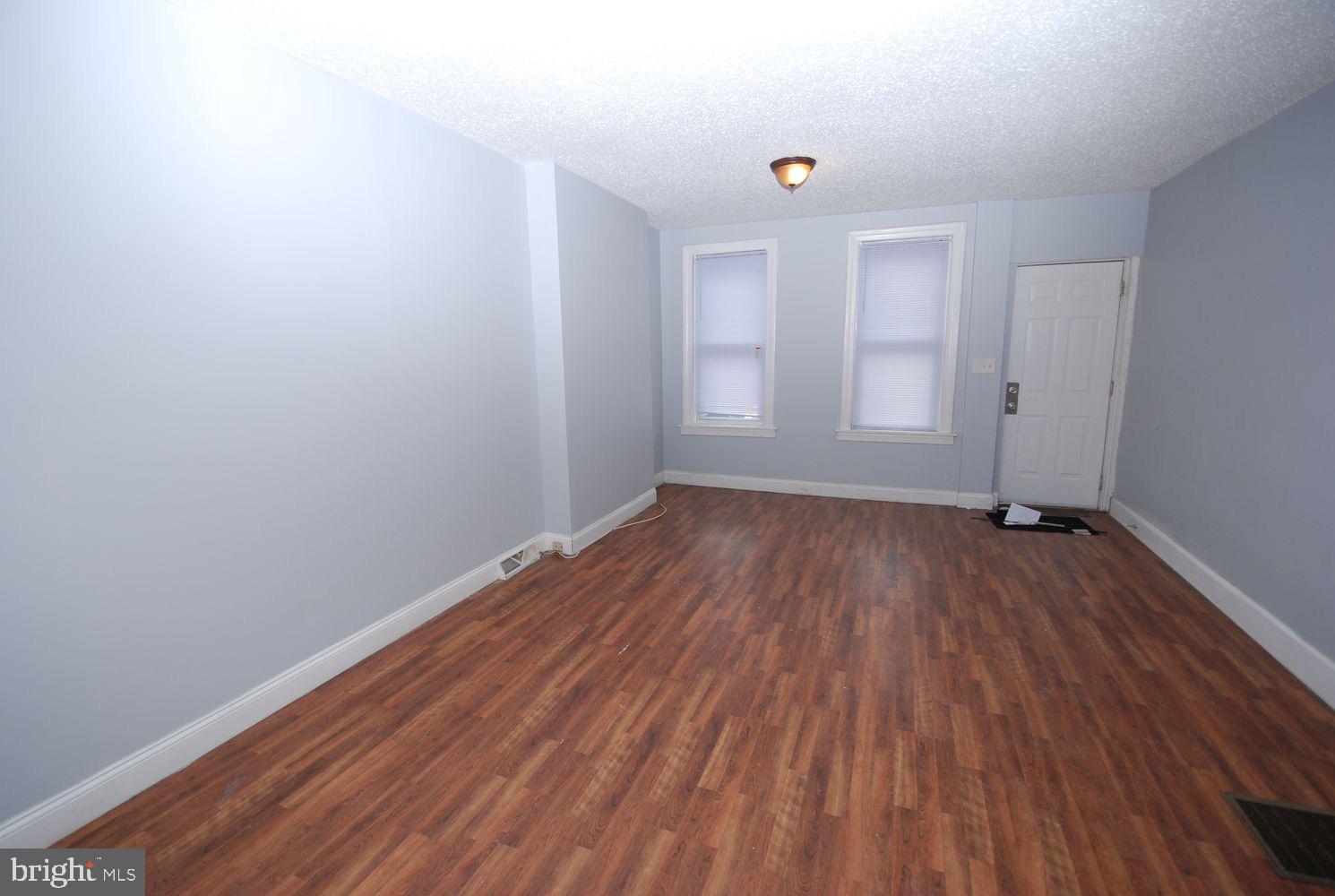 1112 CLIFFORD BROWN WALK