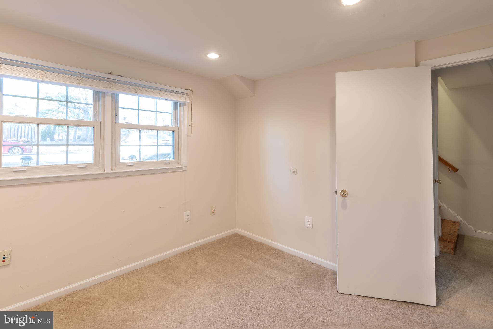 SARATOGA TOWNHOUSES - Residential Lease