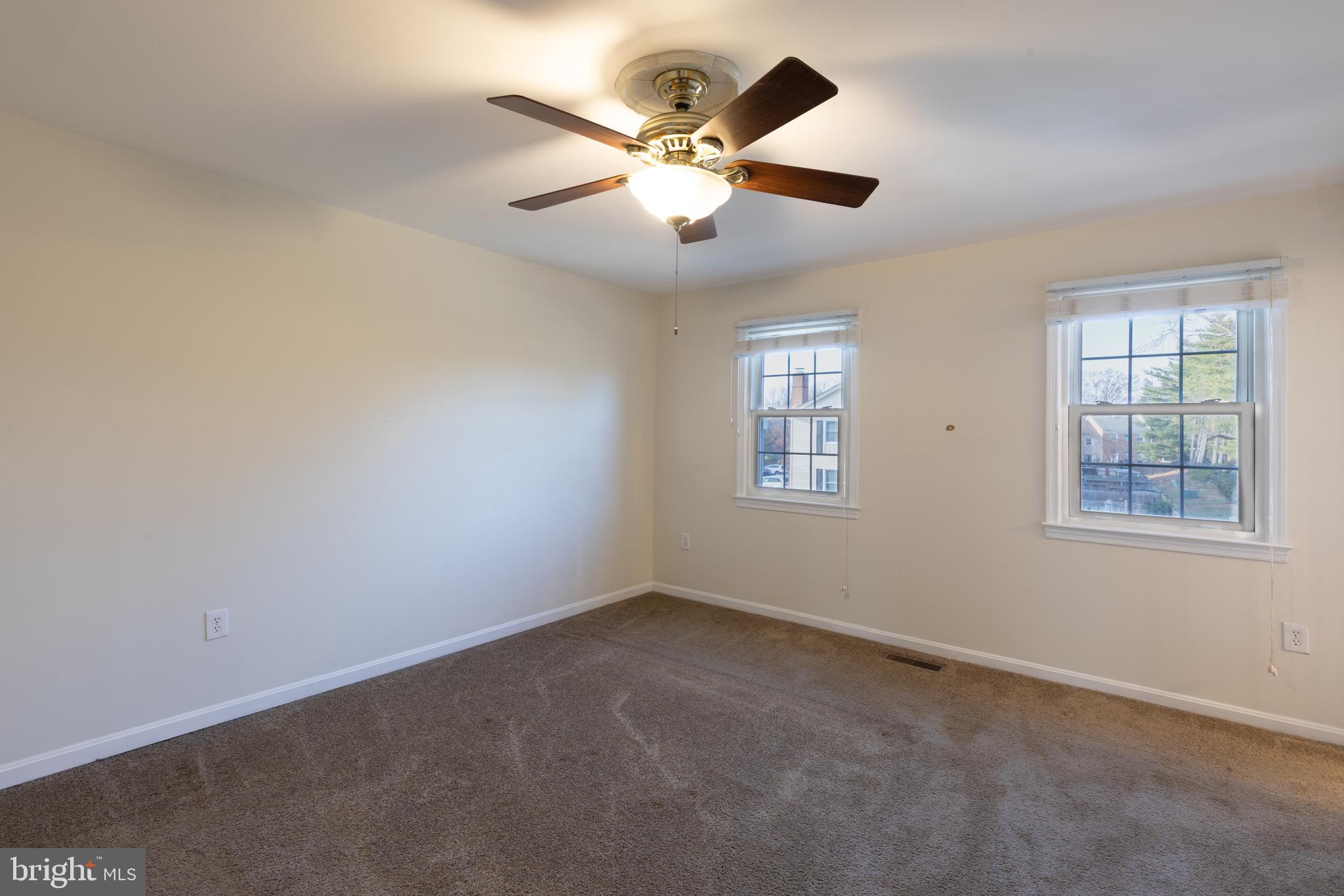 SARATOGA TOWNHOUSES - Residential Lease