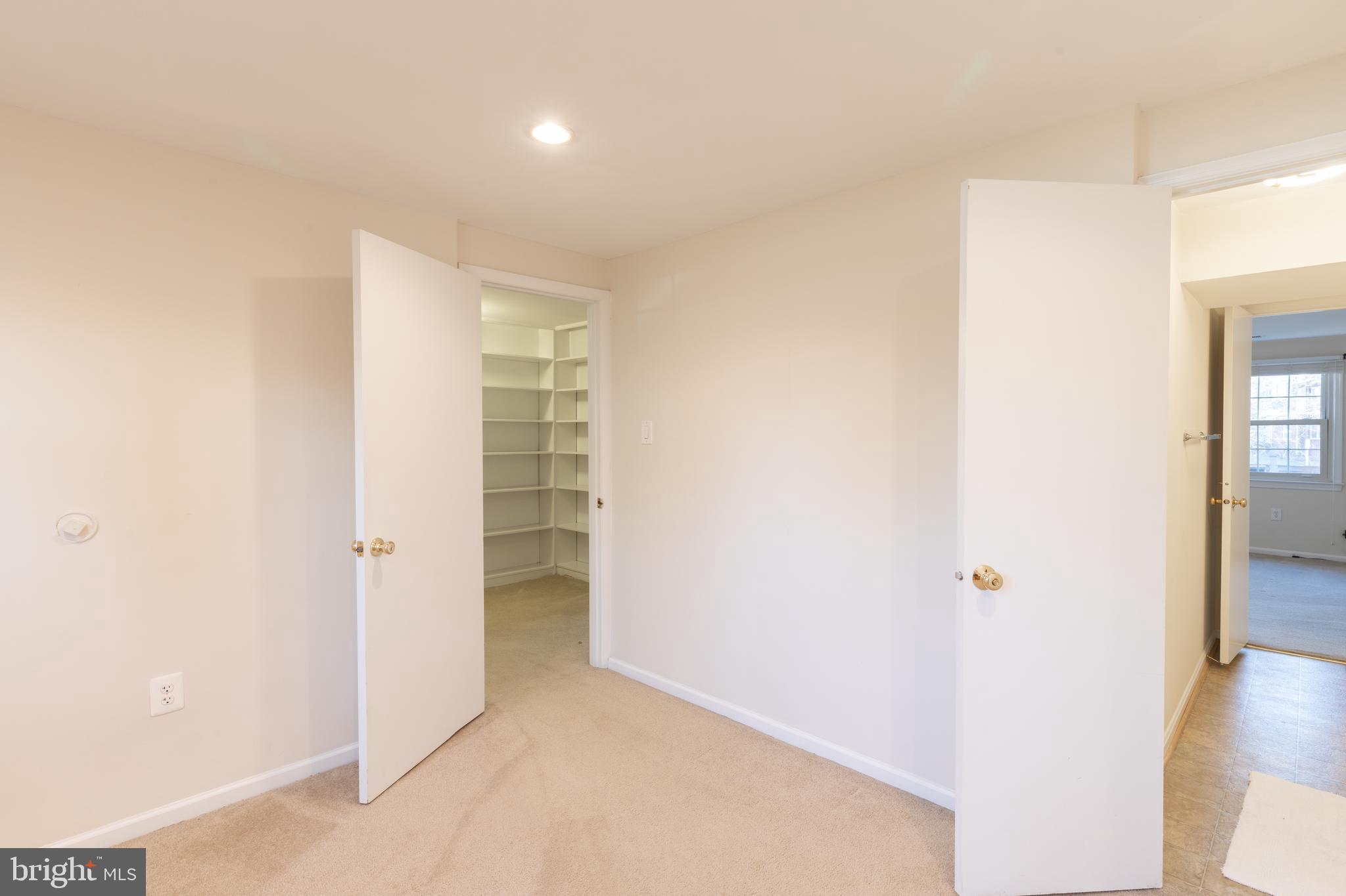 SARATOGA TOWNHOUSES - Residential Lease