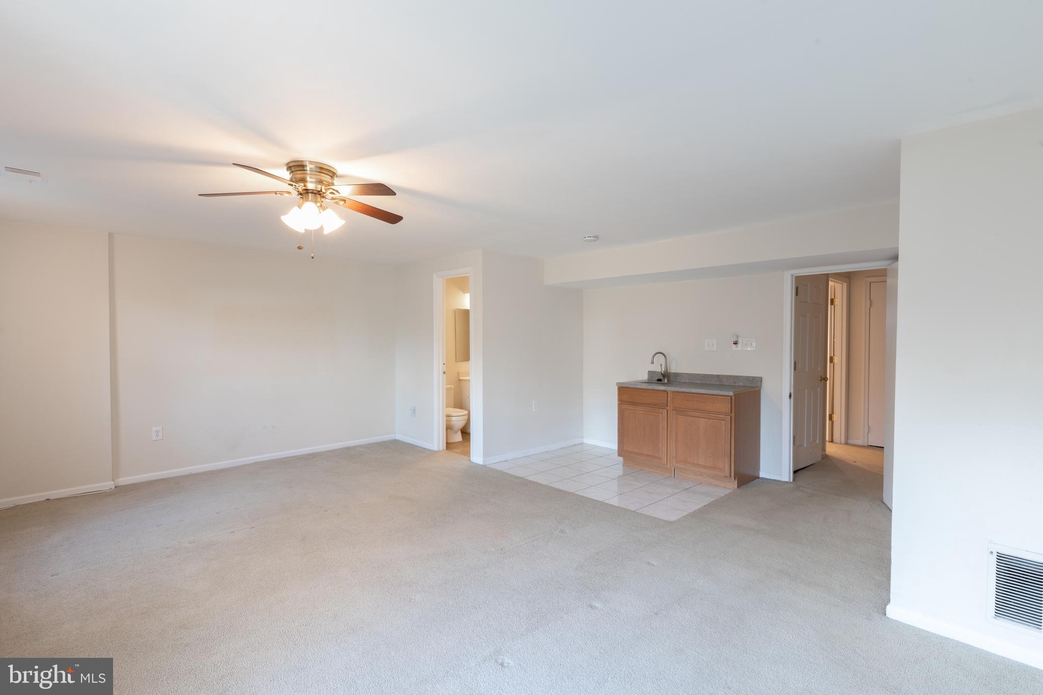 SARATOGA TOWNHOUSES - Residential Lease