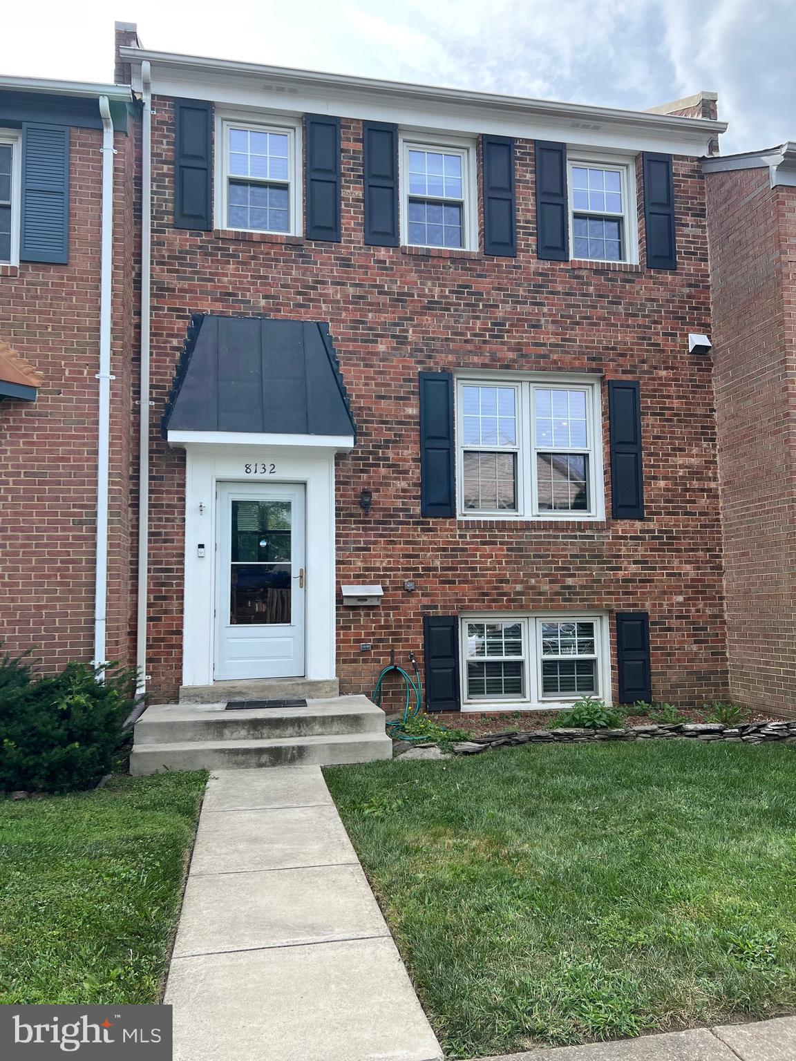 SARATOGA TOWNHOUSES - Residential Lease