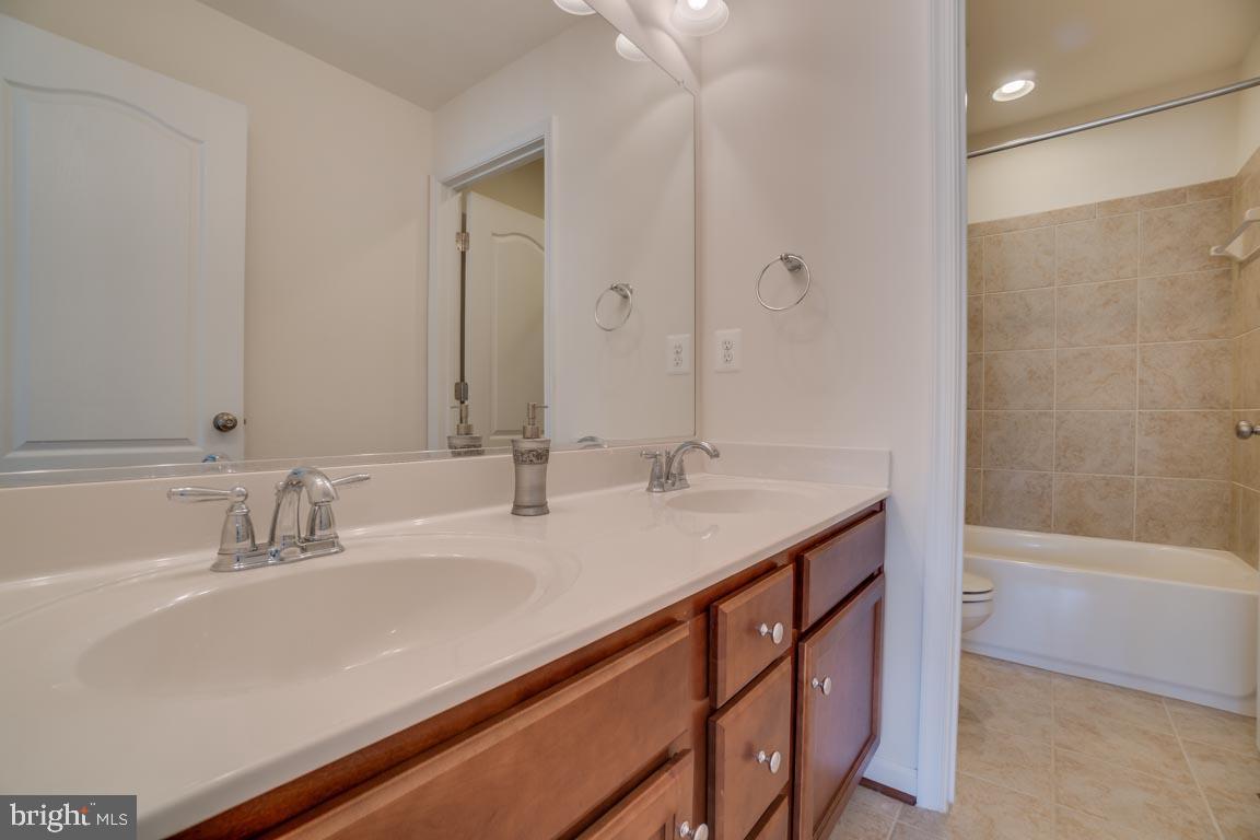 GARRISONVILLE LANDING - Residential