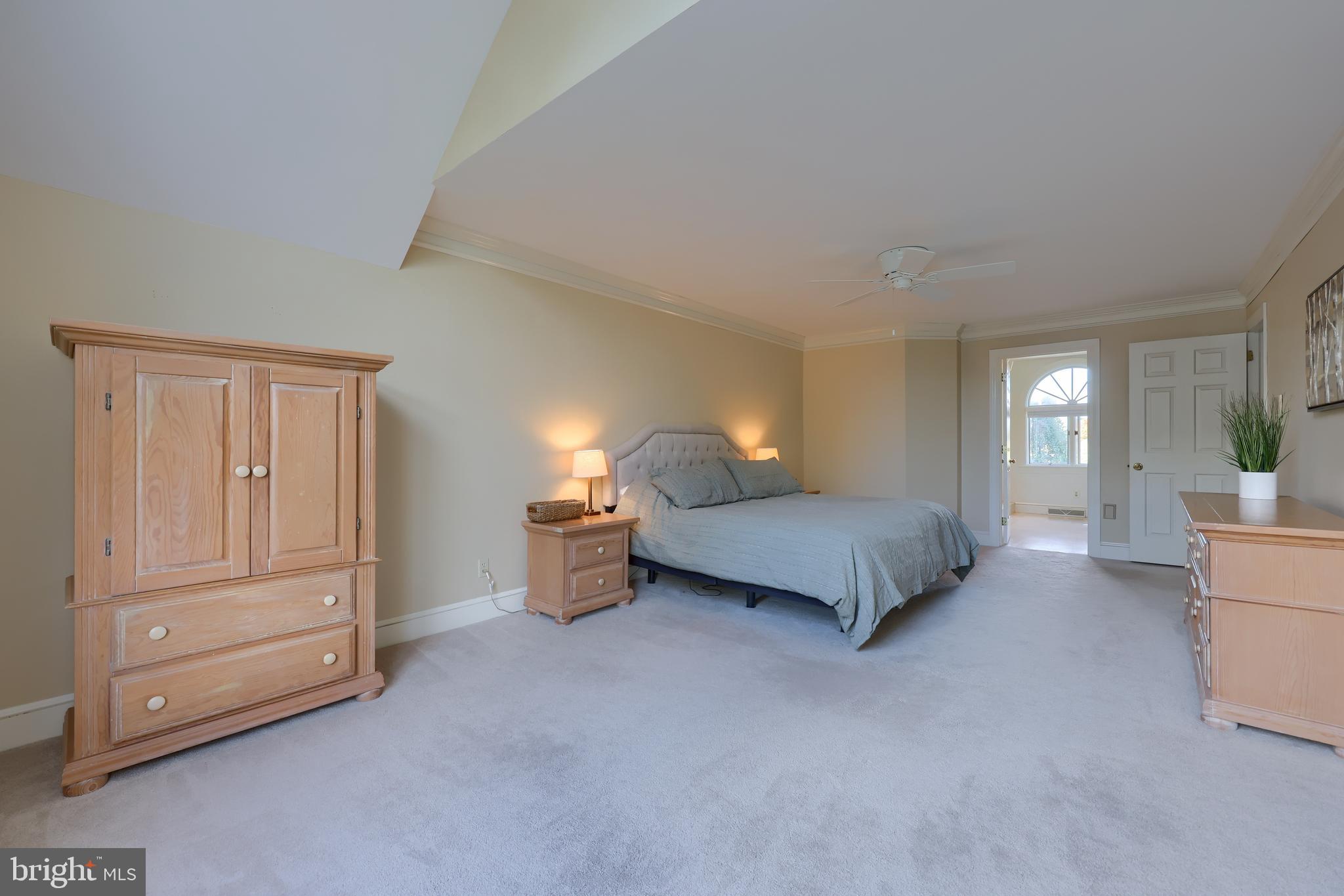 STONEHENGE - Residential