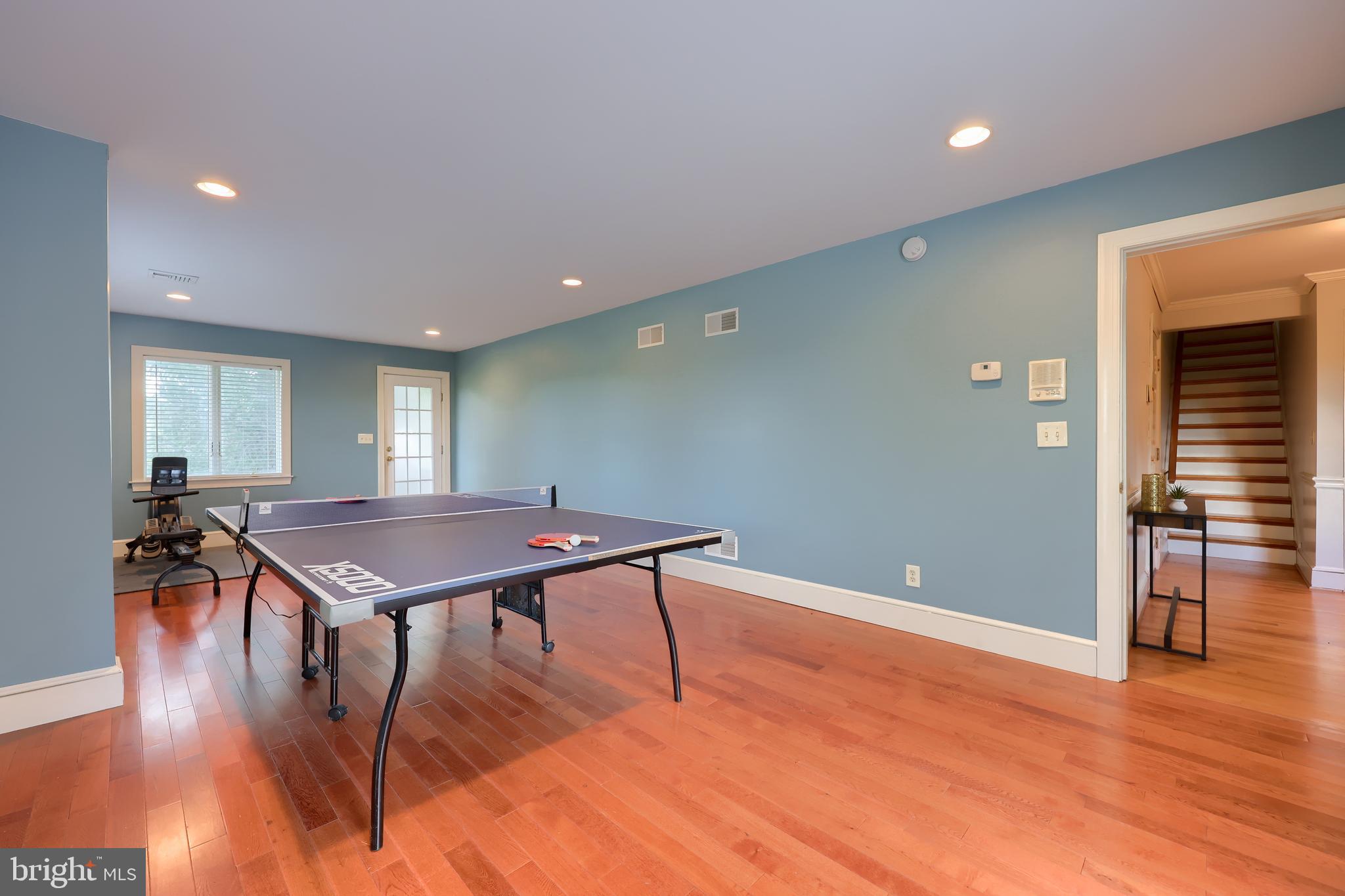 STONEHENGE - Residential