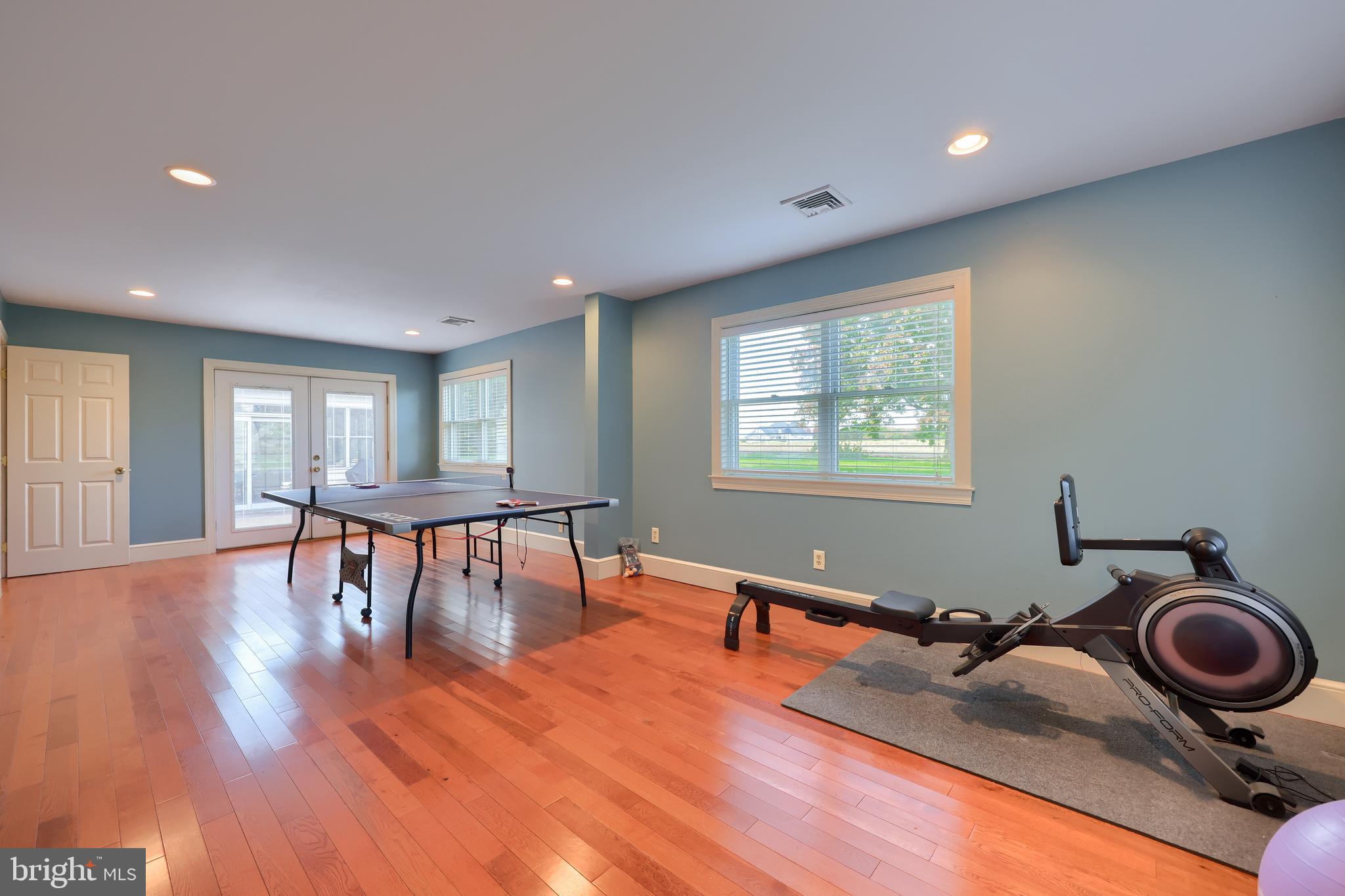 STONEHENGE - Residential