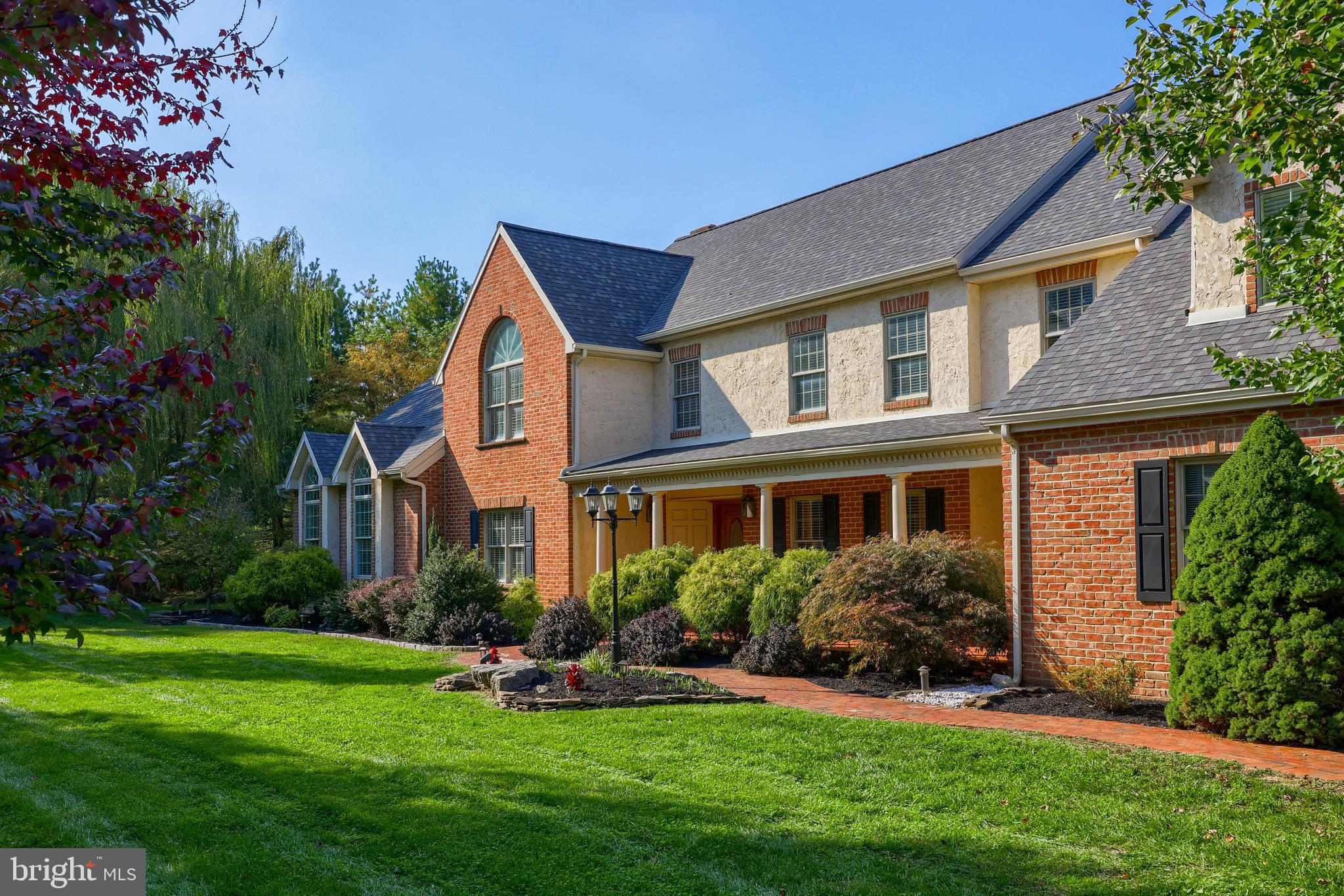 STONEHENGE - Residential