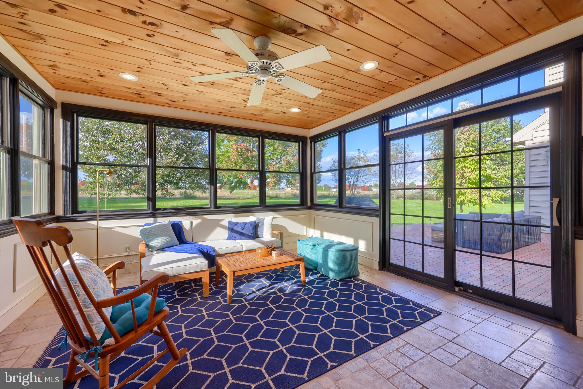 STONEHENGE - Residential