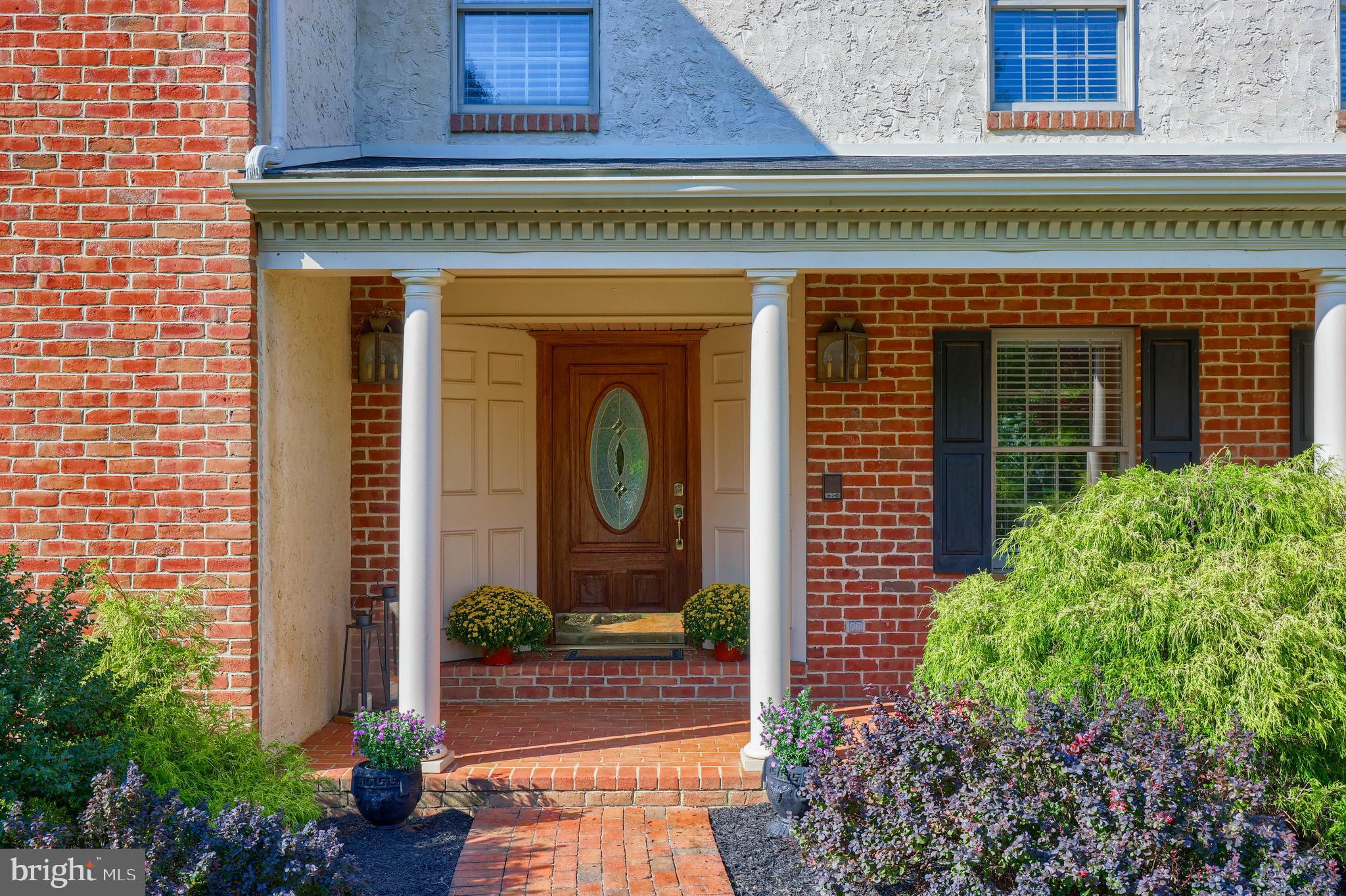 STONEHENGE - Residential