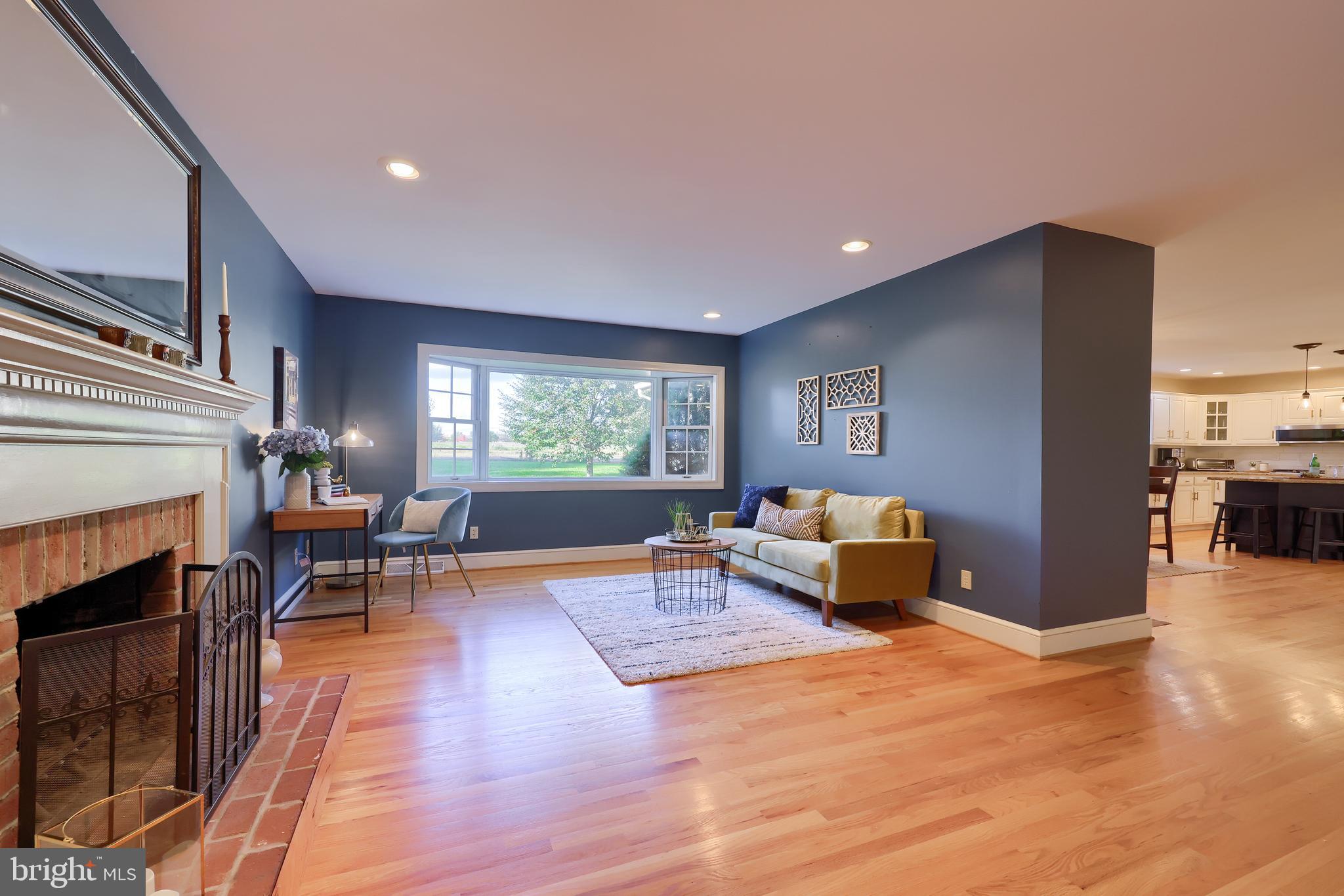 STONEHENGE - Residential