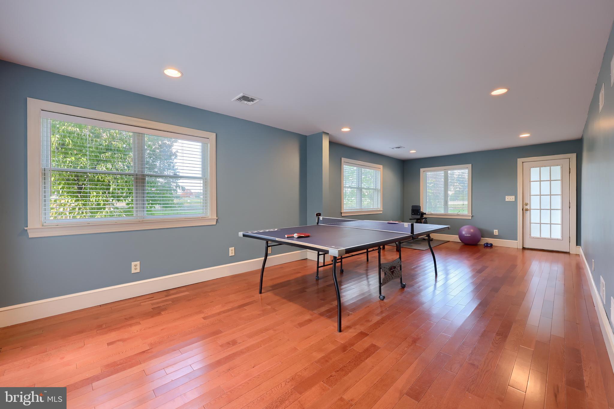 STONEHENGE - Residential