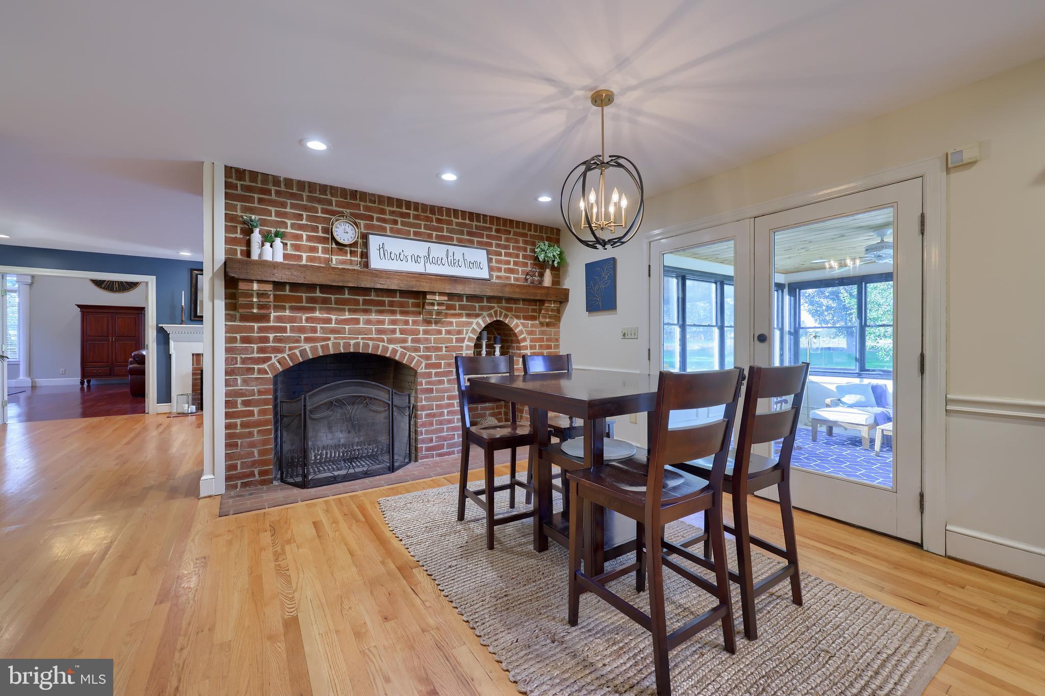 STONEHENGE - Residential