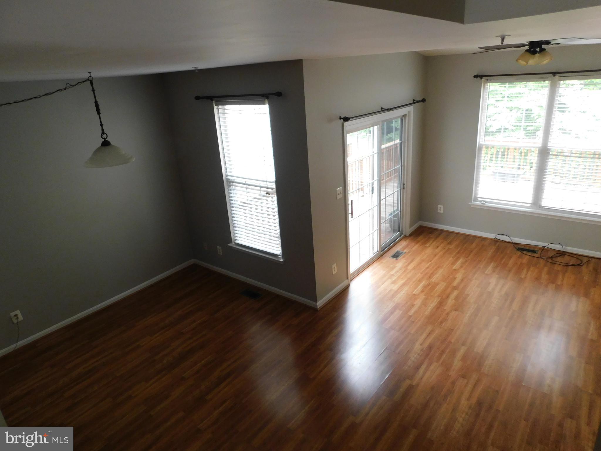 HOLLY WOODS - Residential