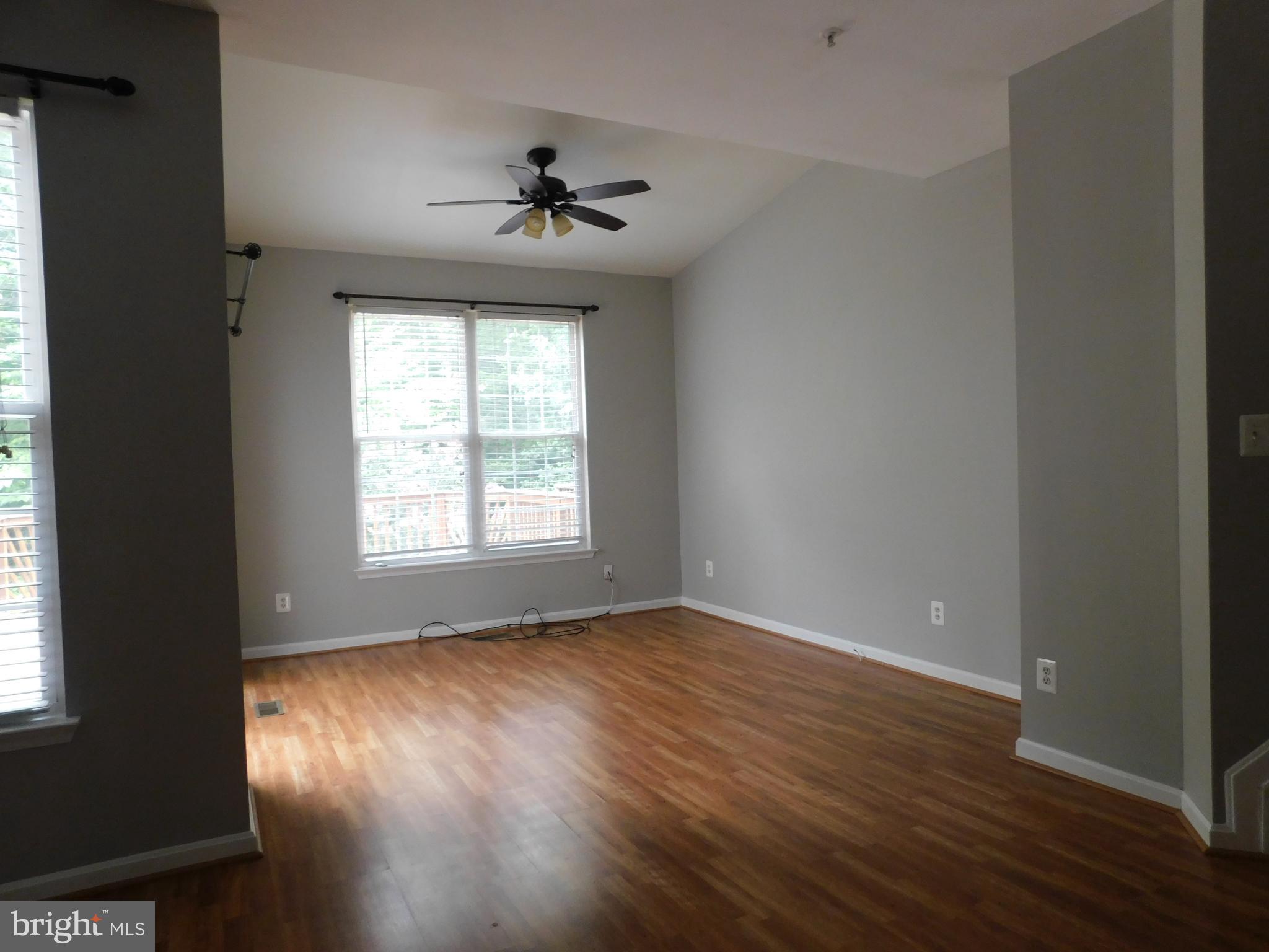 HOLLY WOODS - Residential