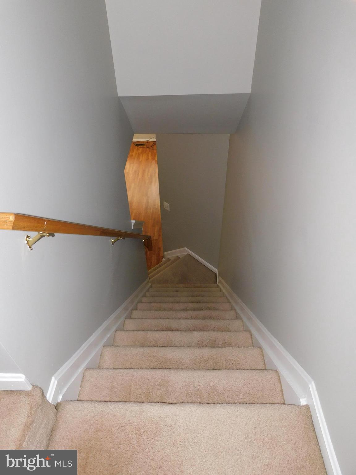 HOLLY WOODS - Residential