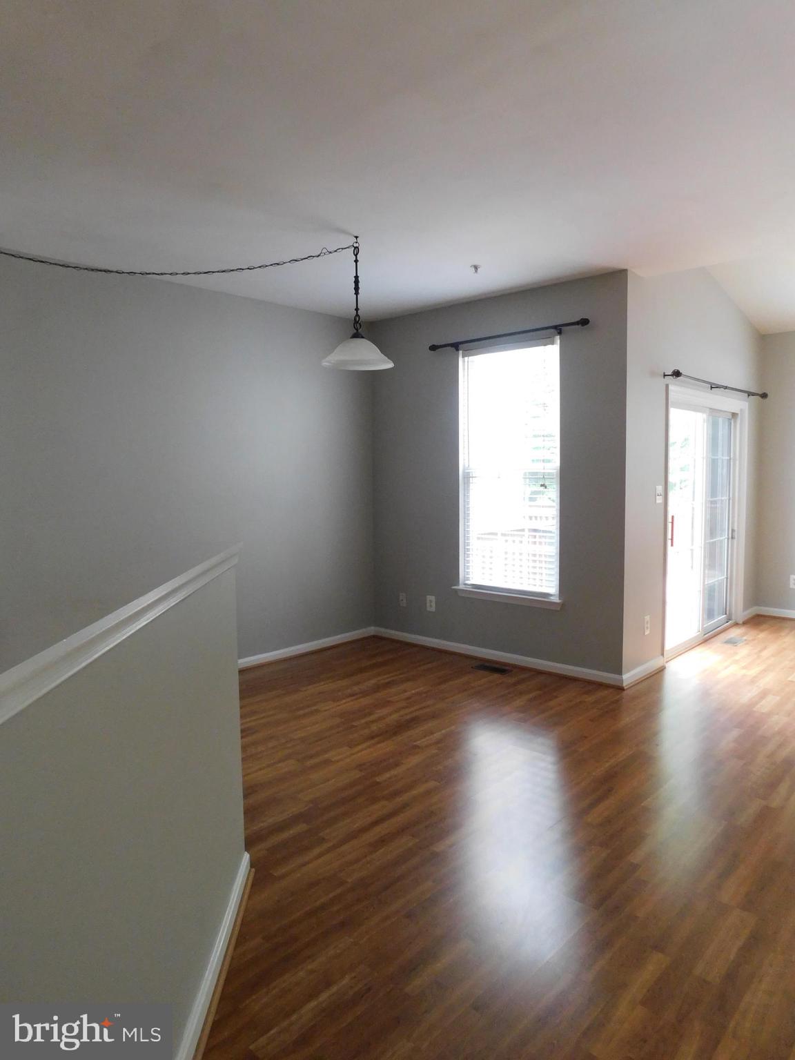 HOLLY WOODS - Residential