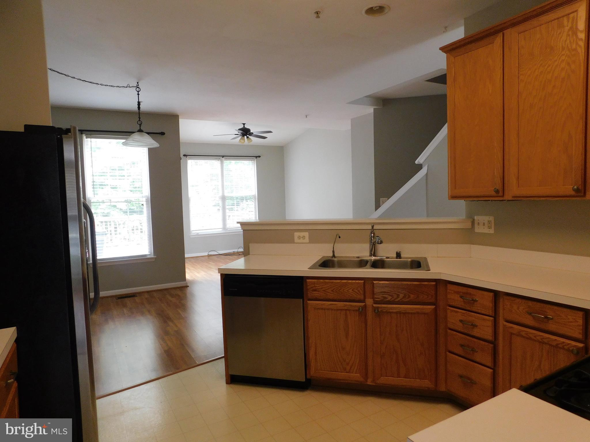 HOLLY WOODS - Residential