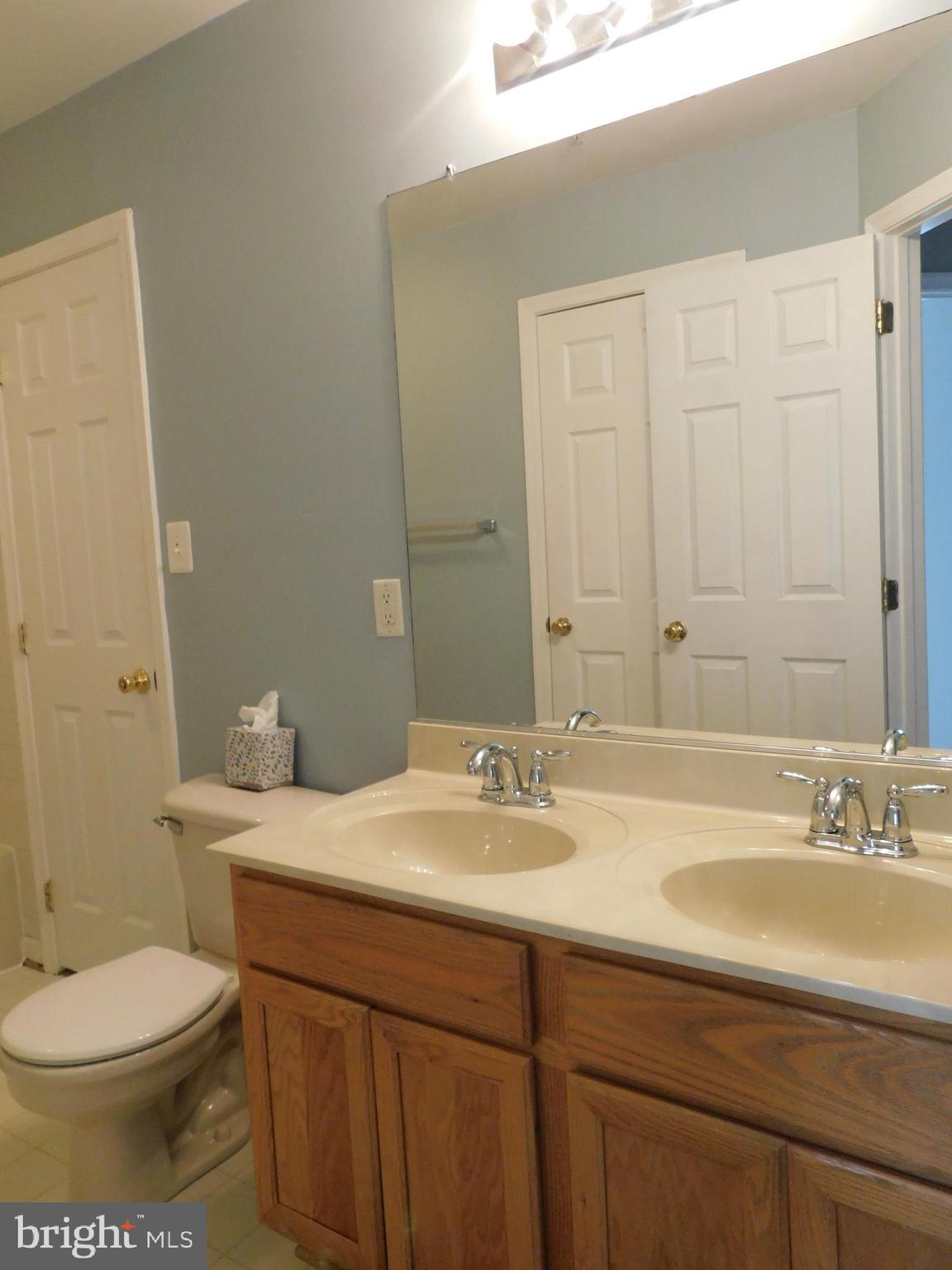 HOLLY WOODS - Residential