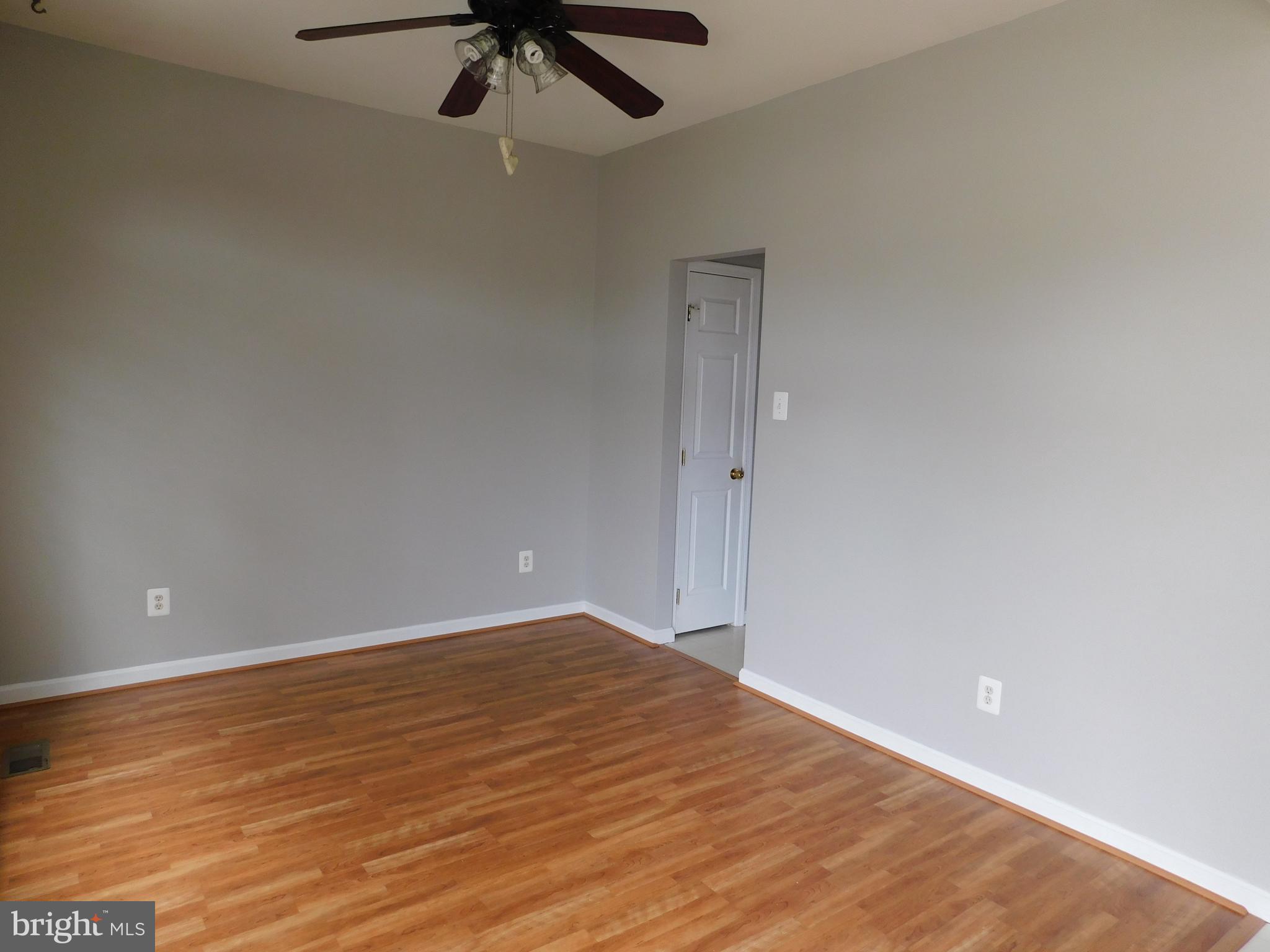 HOLLY WOODS - Residential