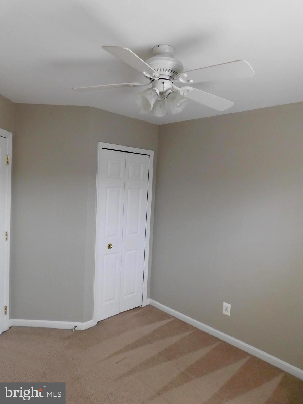 HOLLY WOODS - Residential