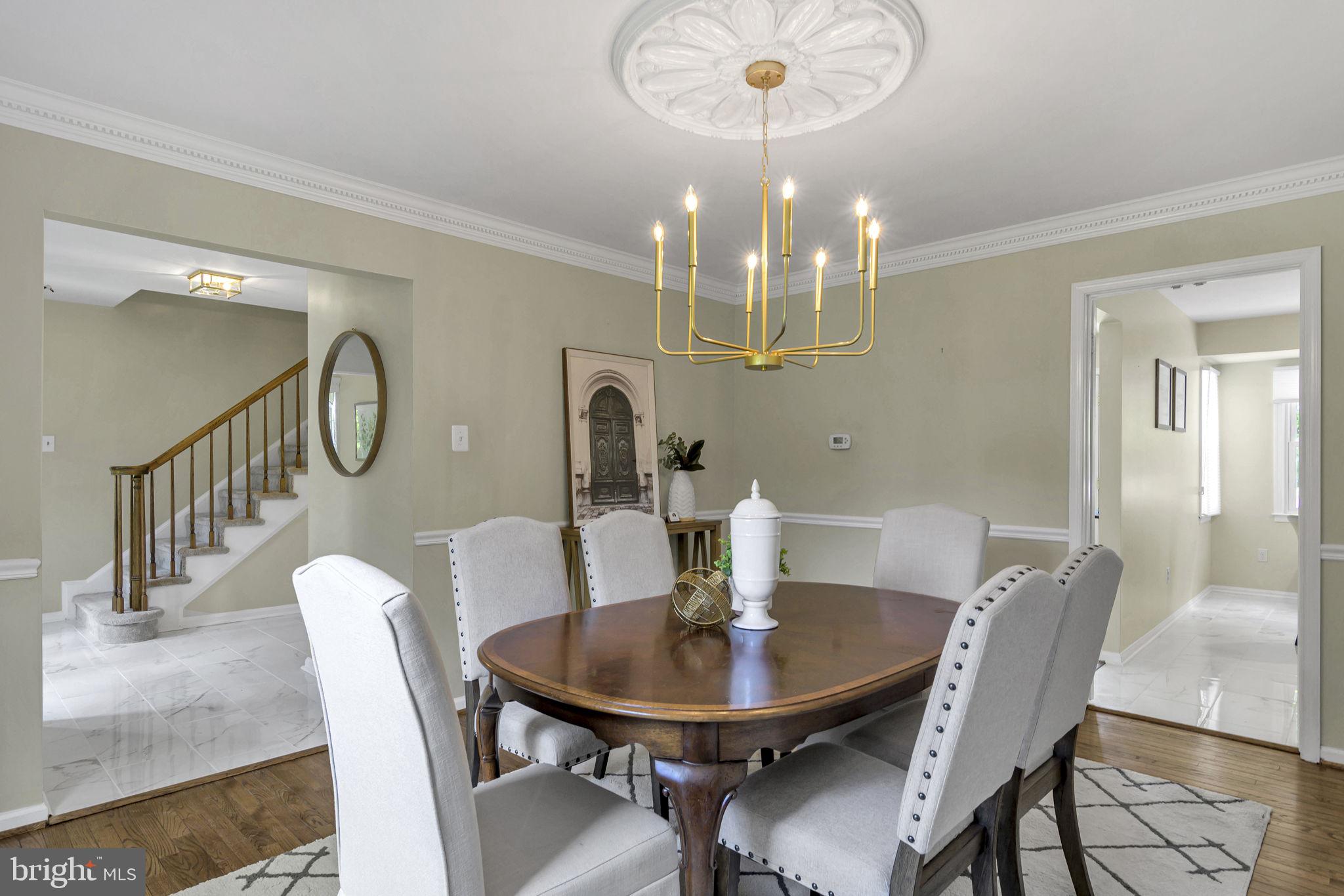 LANGLEY OAKS - Residential