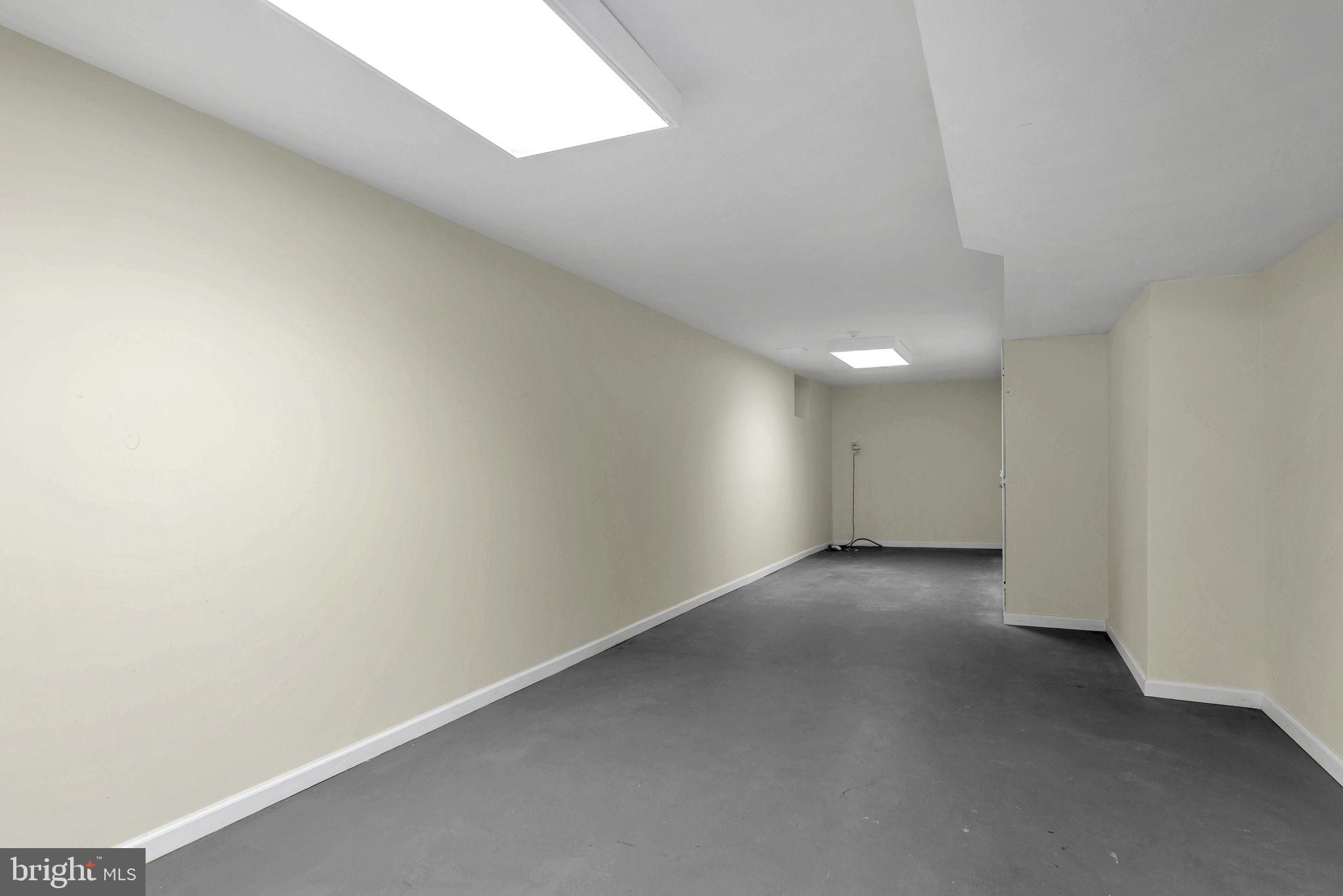 LANGLEY OAKS - Residential