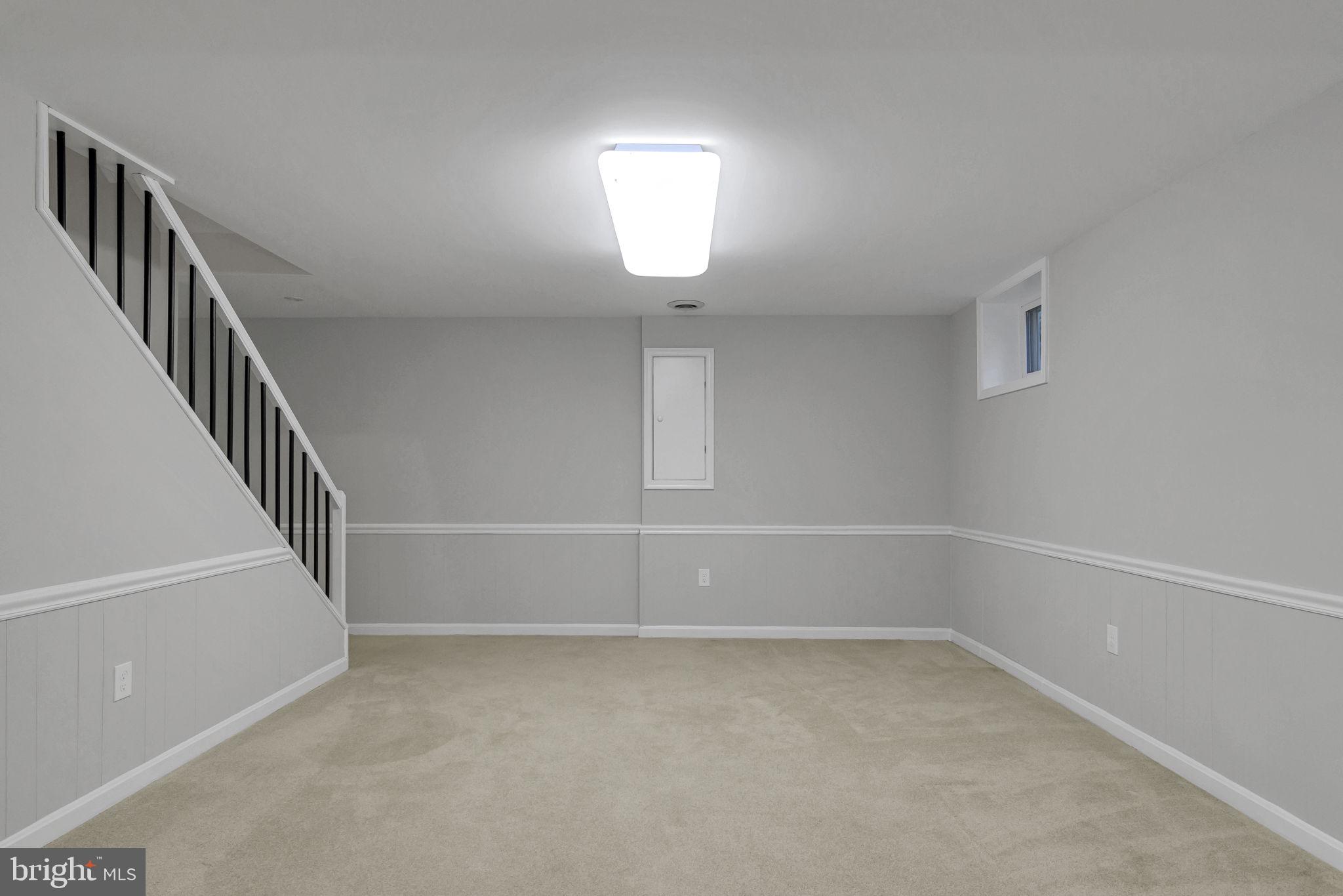 LANGLEY OAKS - Residential