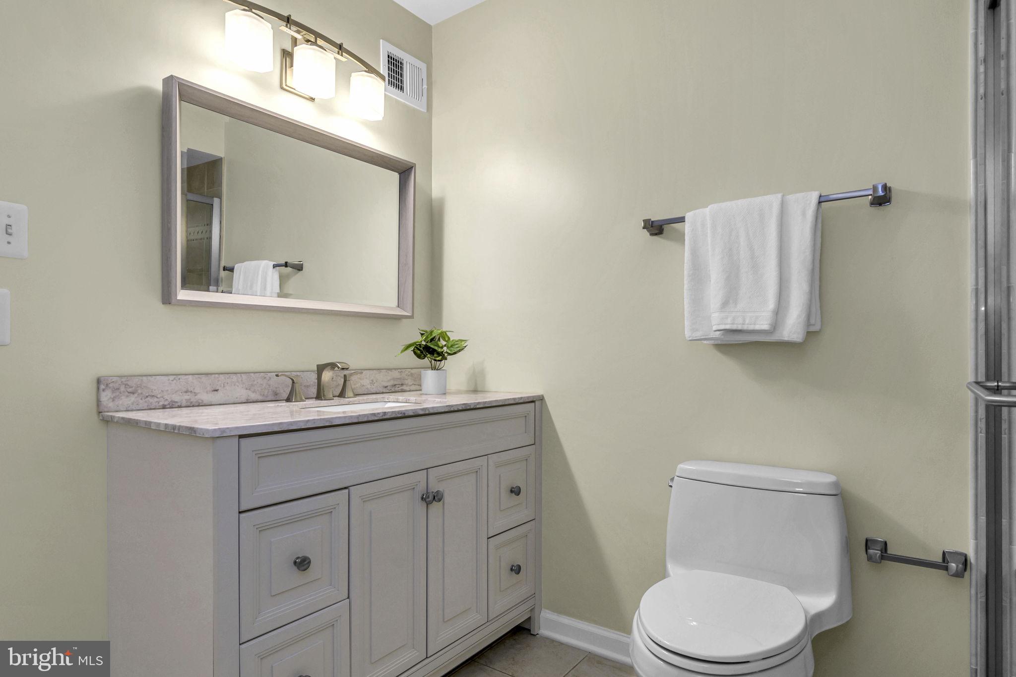 LANGLEY OAKS - Residential