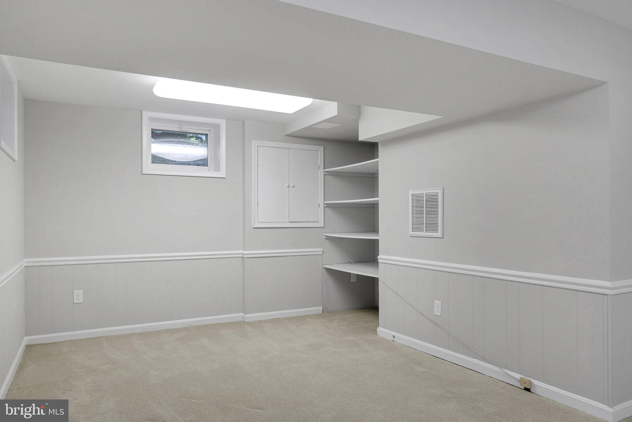 LANGLEY OAKS - Residential