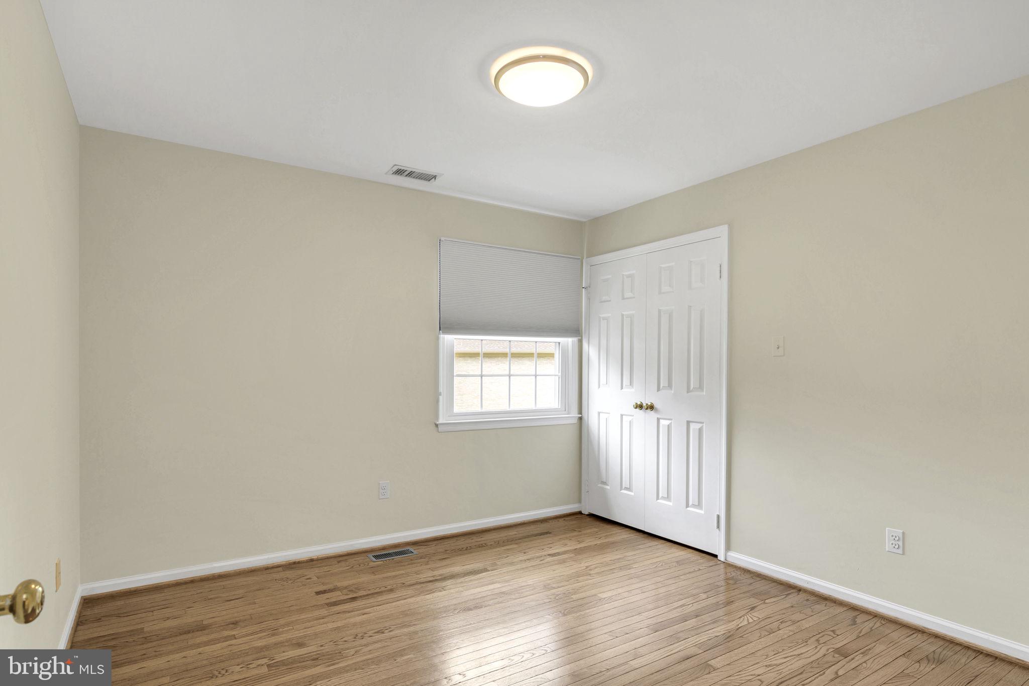 LANGLEY OAKS - Residential