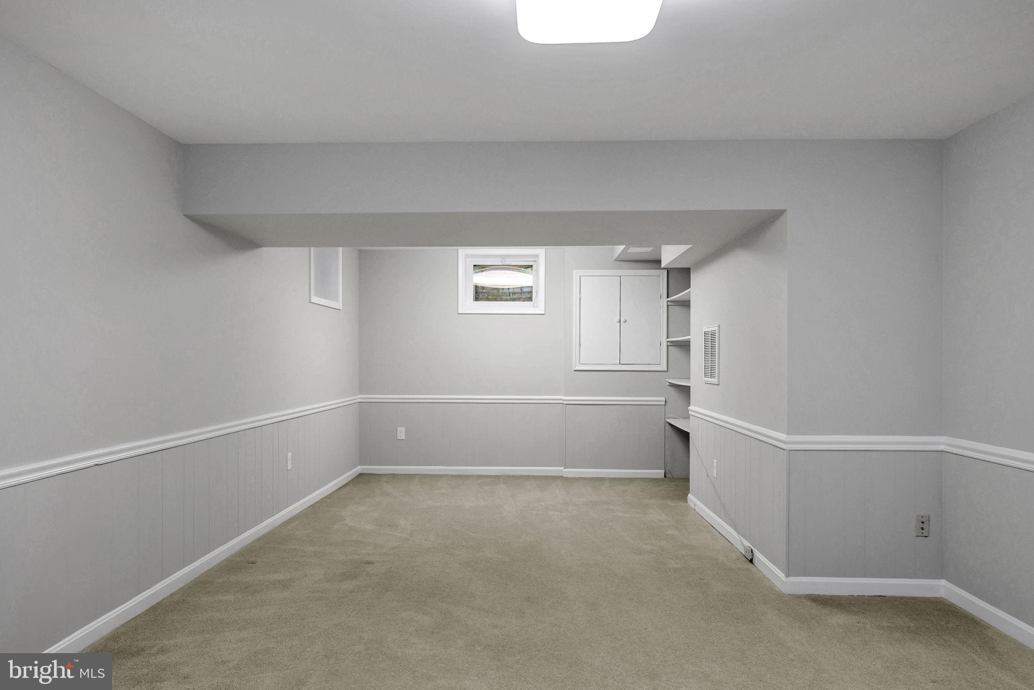 LANGLEY OAKS - Residential