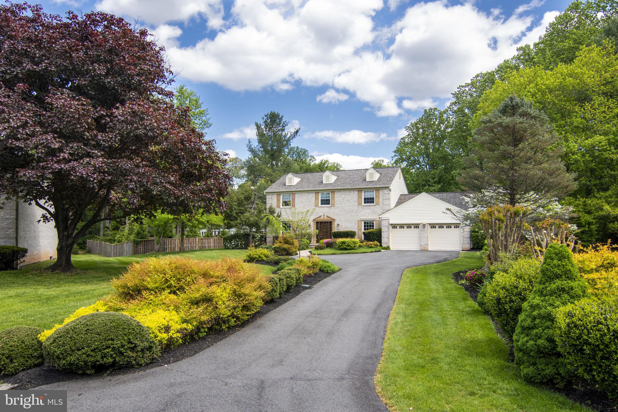 LANGLEY OAKS - Residential