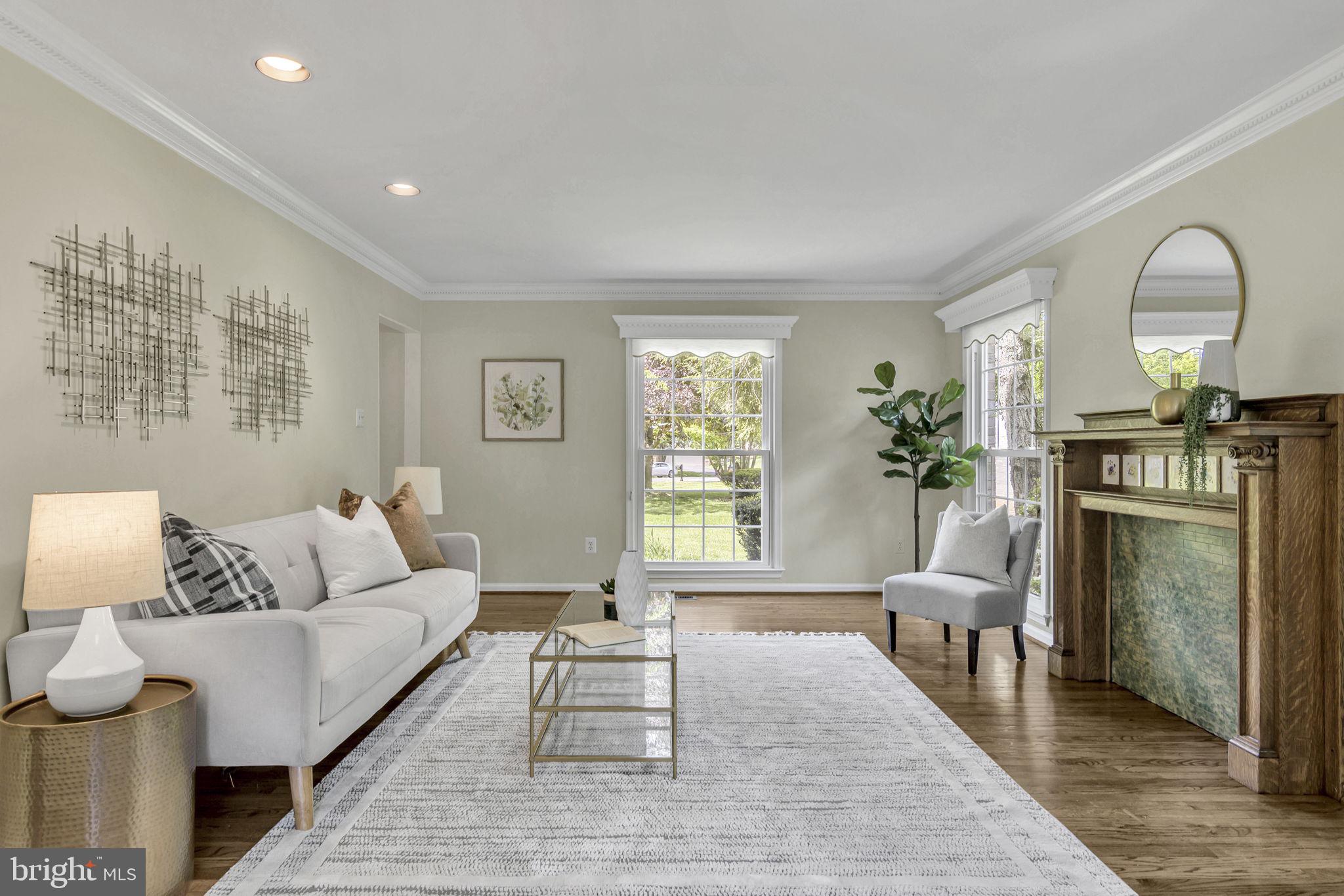 LANGLEY OAKS - Residential