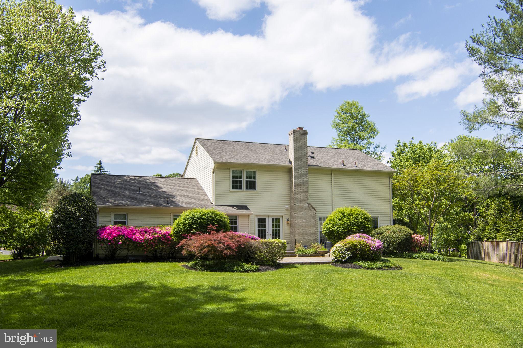 LANGLEY OAKS - Residential