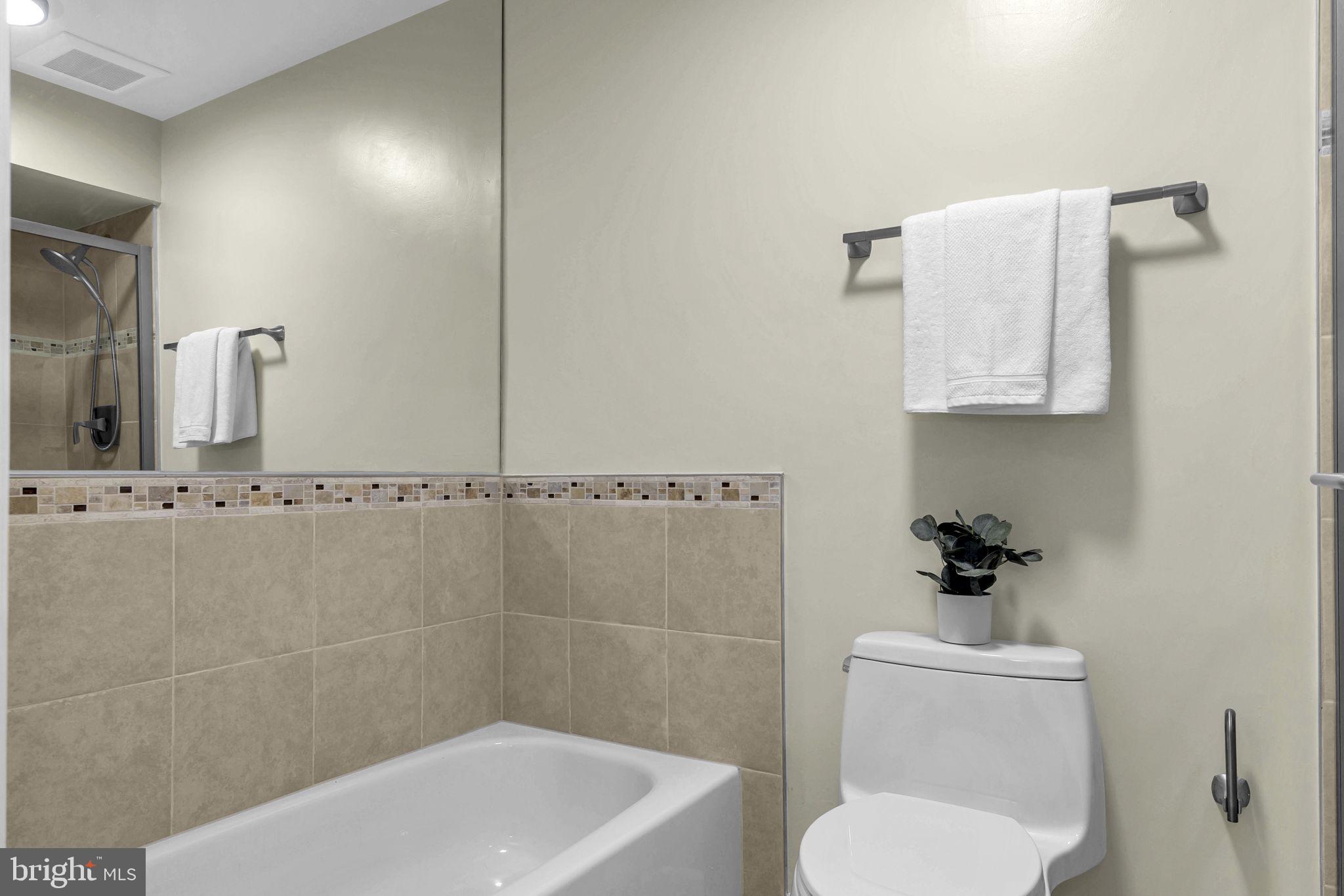 LANGLEY OAKS - Residential