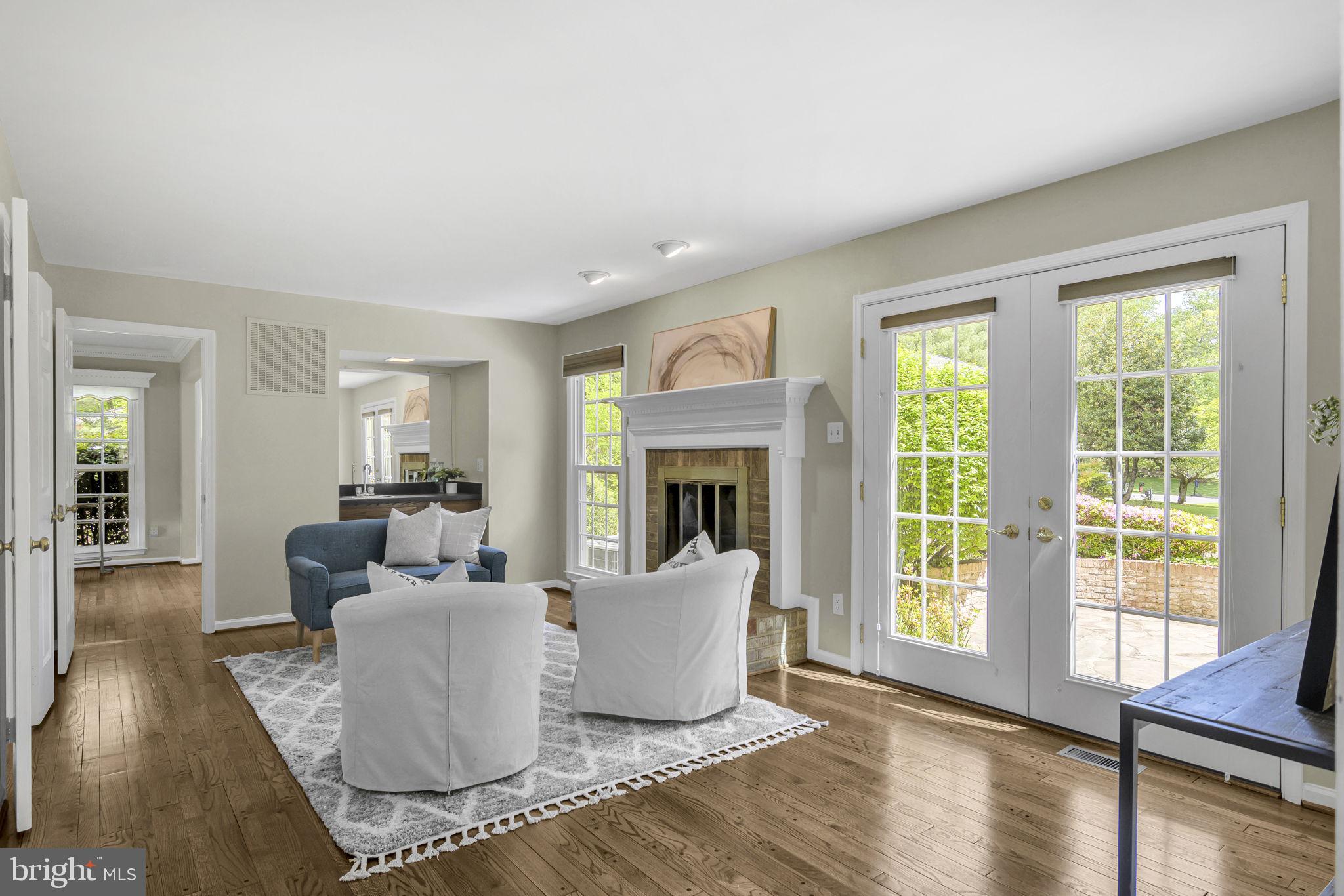 LANGLEY OAKS - Residential