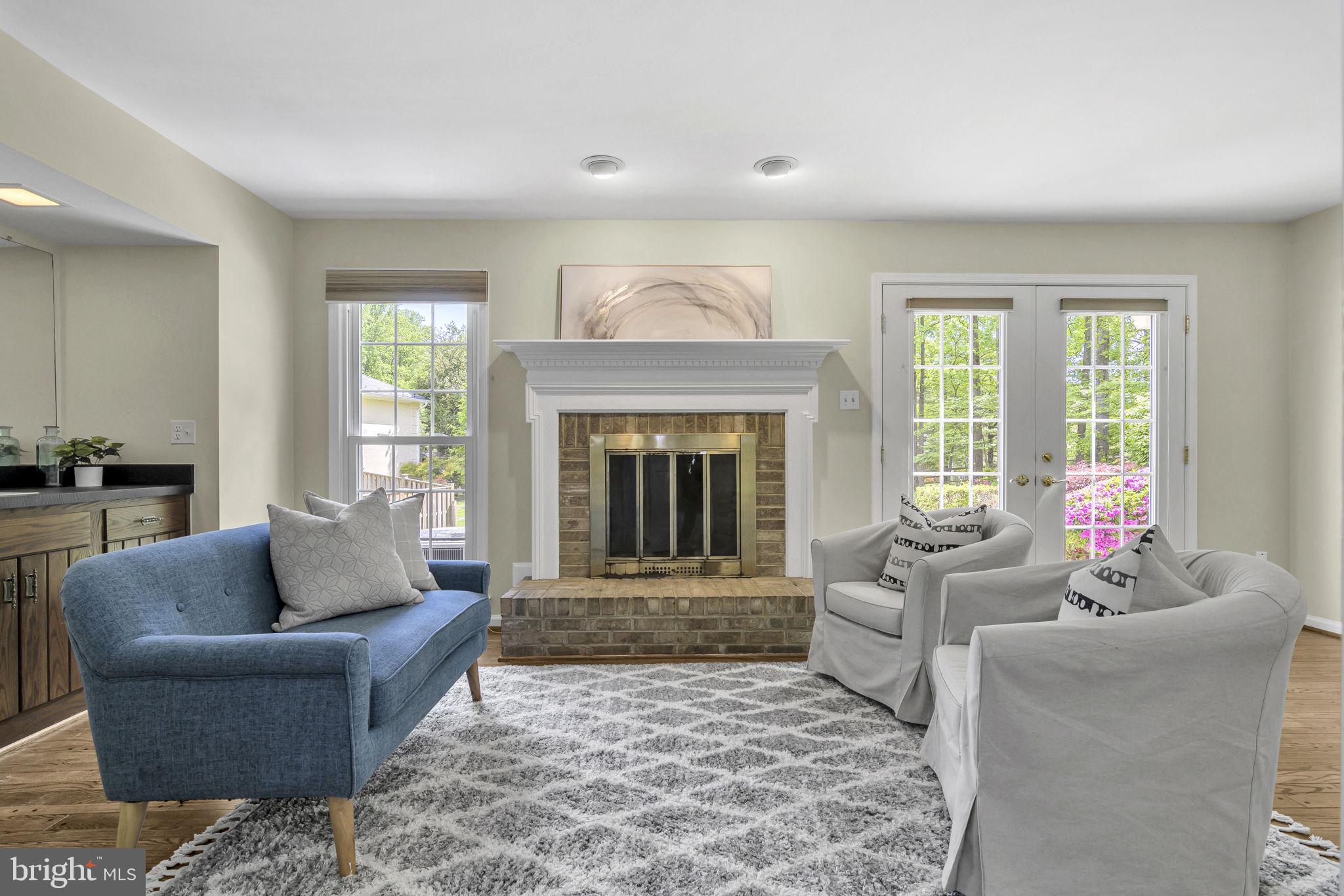 LANGLEY OAKS - Residential