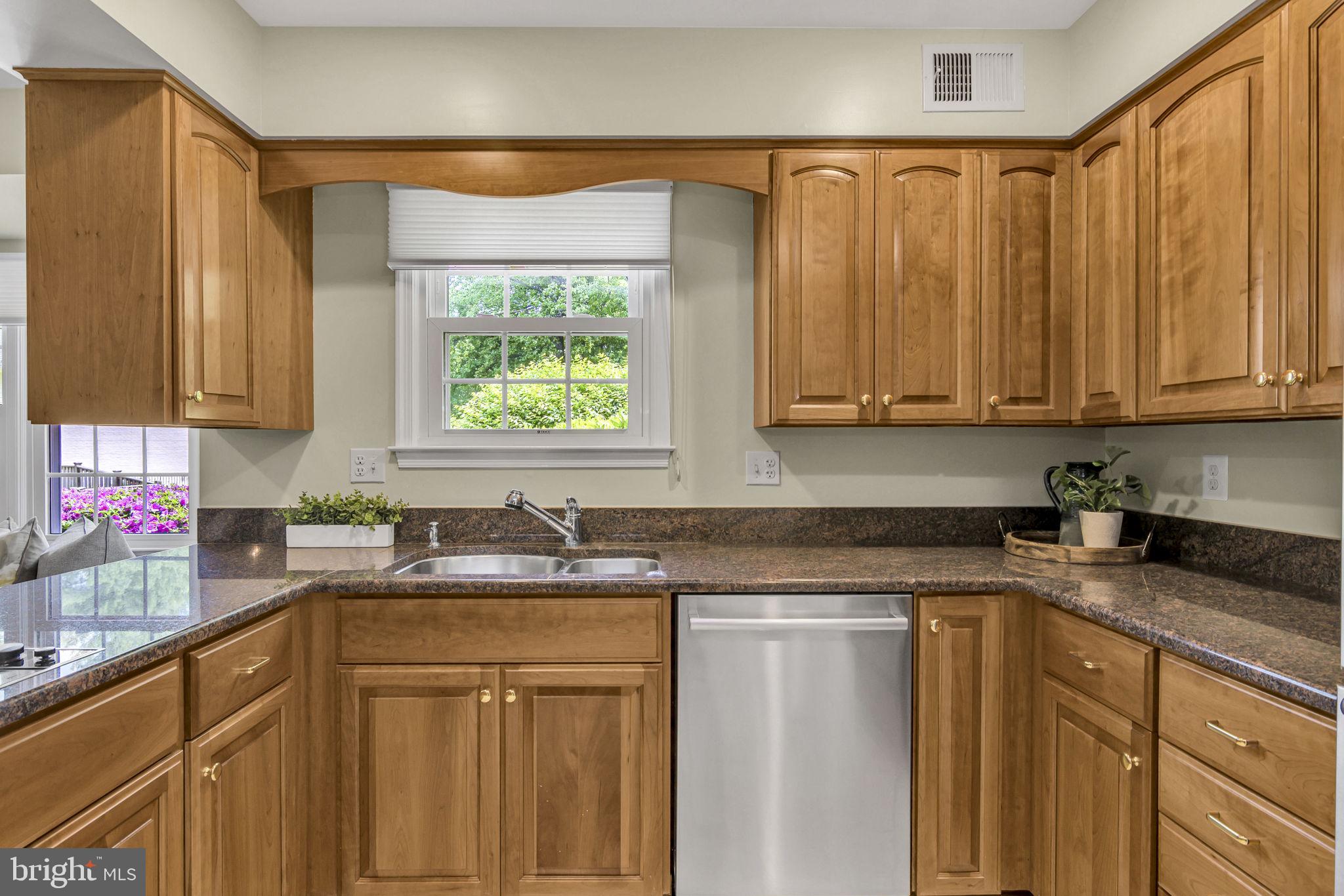 LANGLEY OAKS - Residential