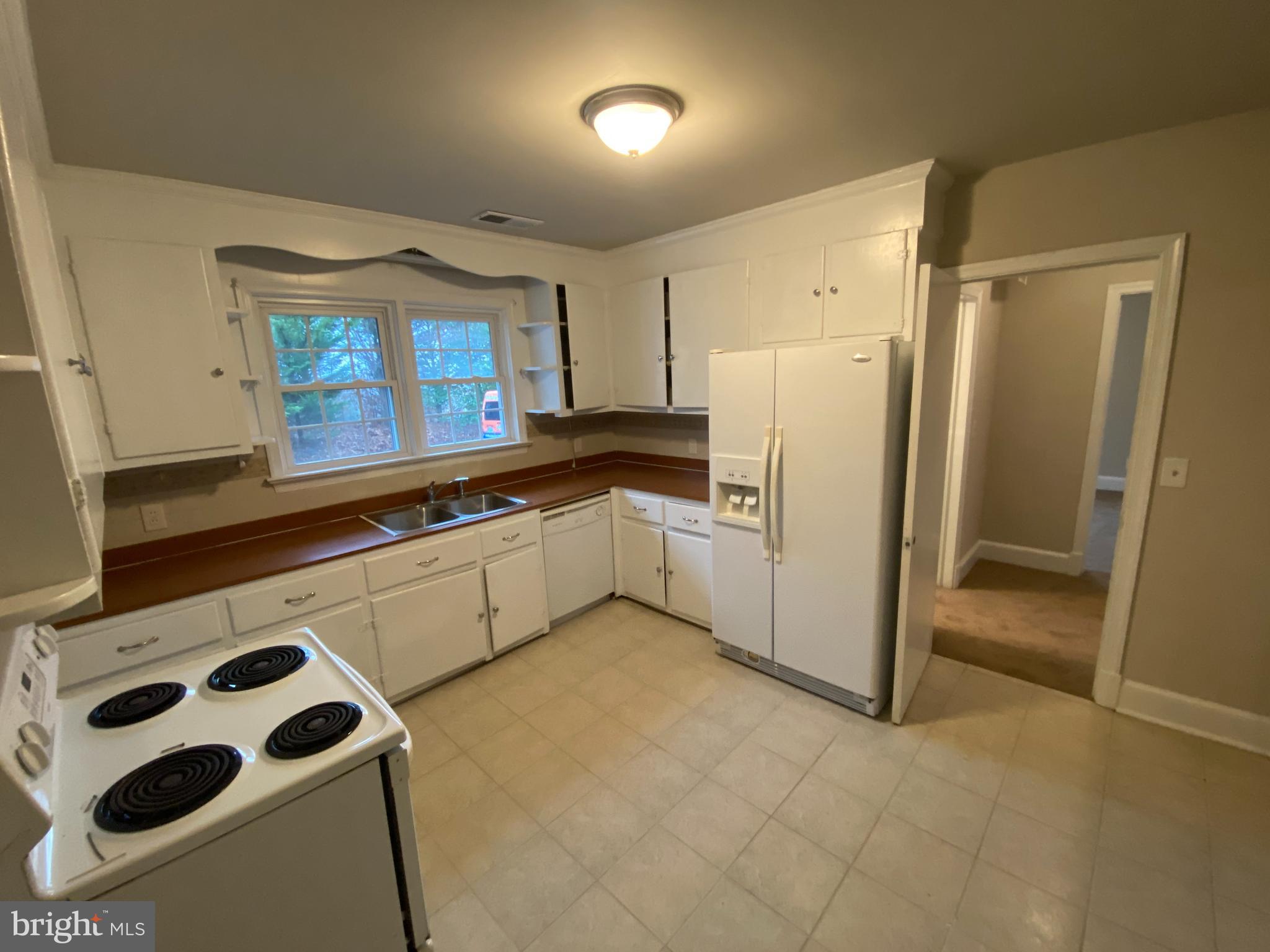 CHATHAM HEIGHTS - Residential Lease