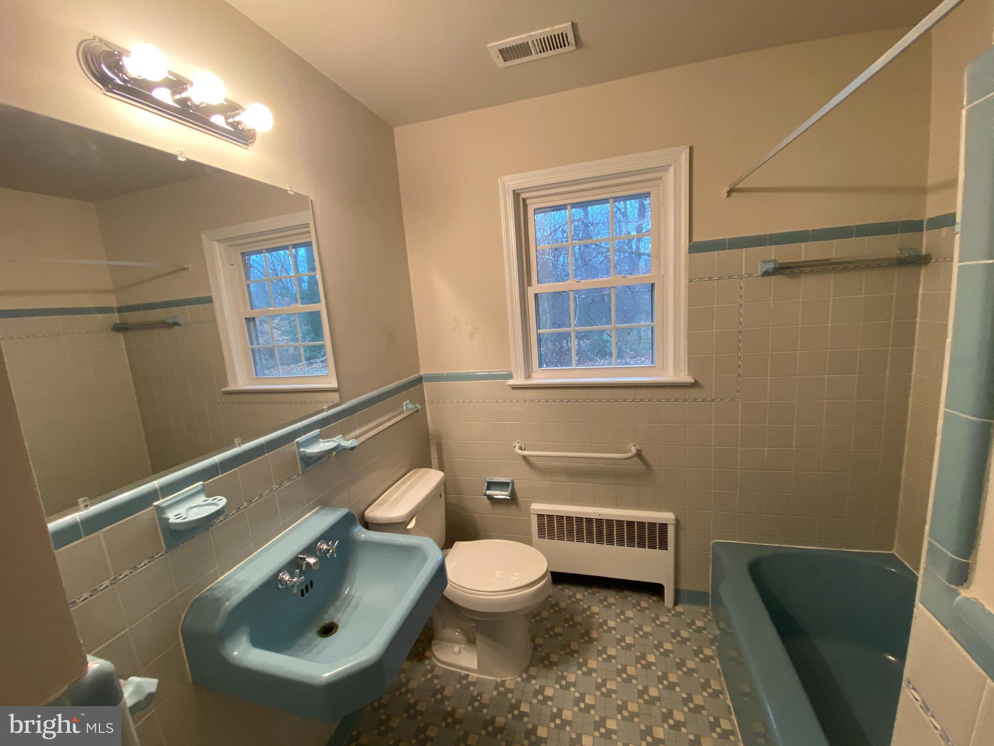 CHATHAM HEIGHTS - Residential Lease