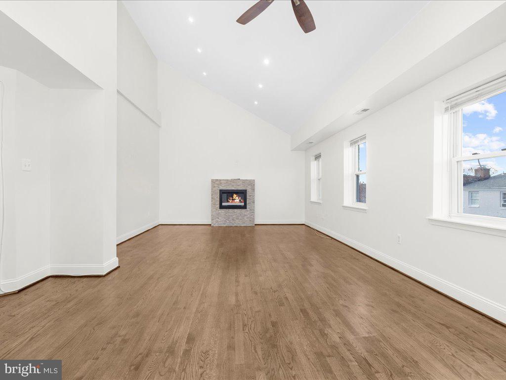 FEDERAL HILL HISTORIC DISTRICT - Residential Lease