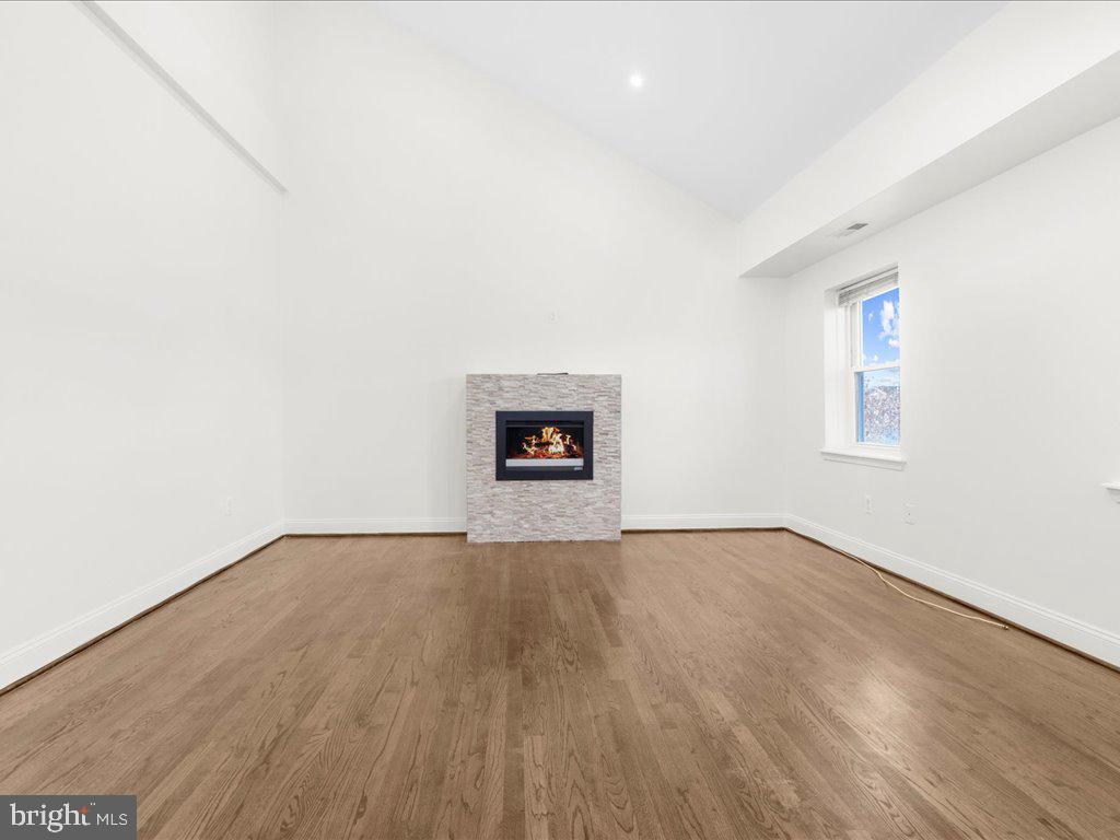 FEDERAL HILL HISTORIC DISTRICT - Residential Lease