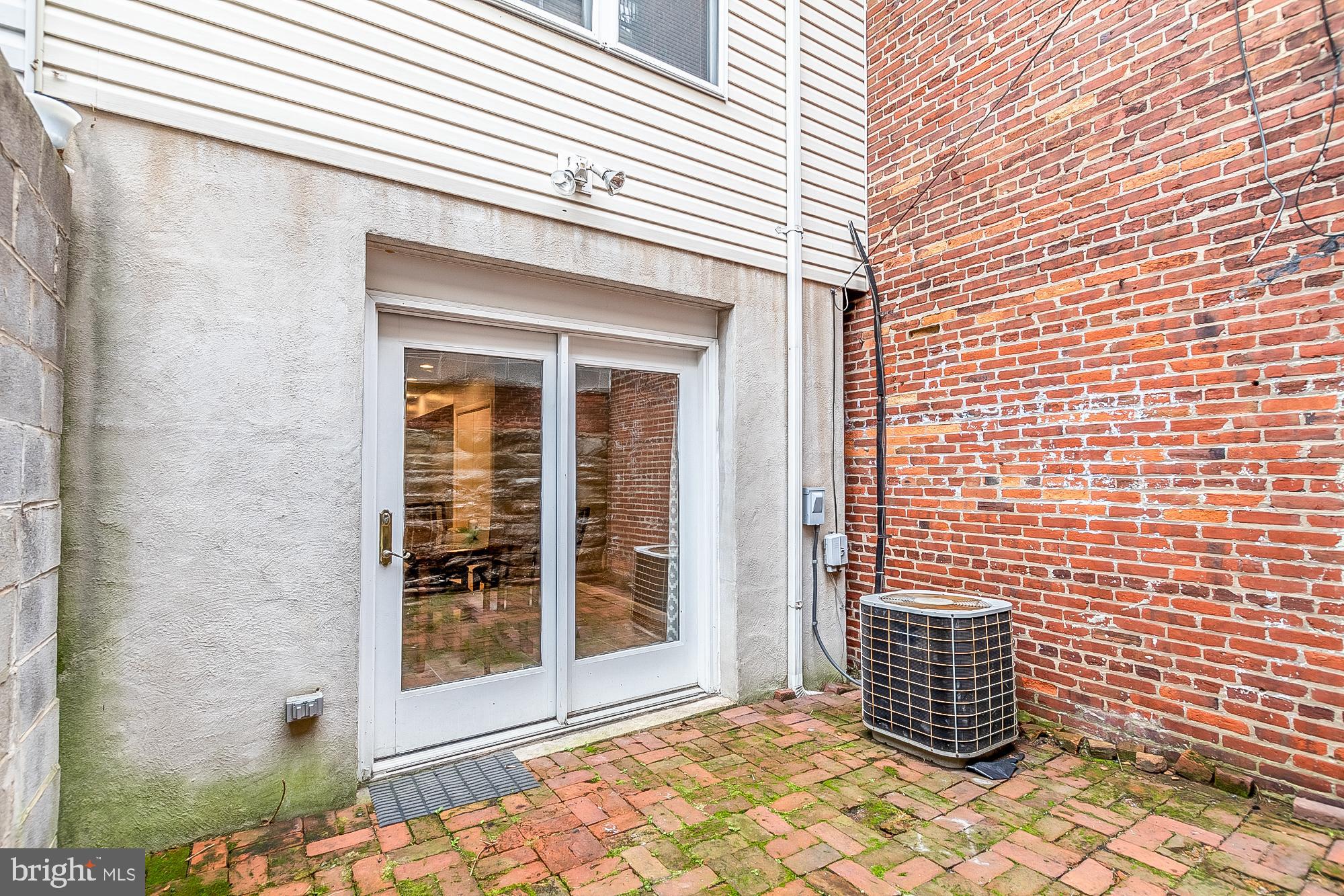 FELLS POINT HISTORIC DISTRICT - Residential Lease