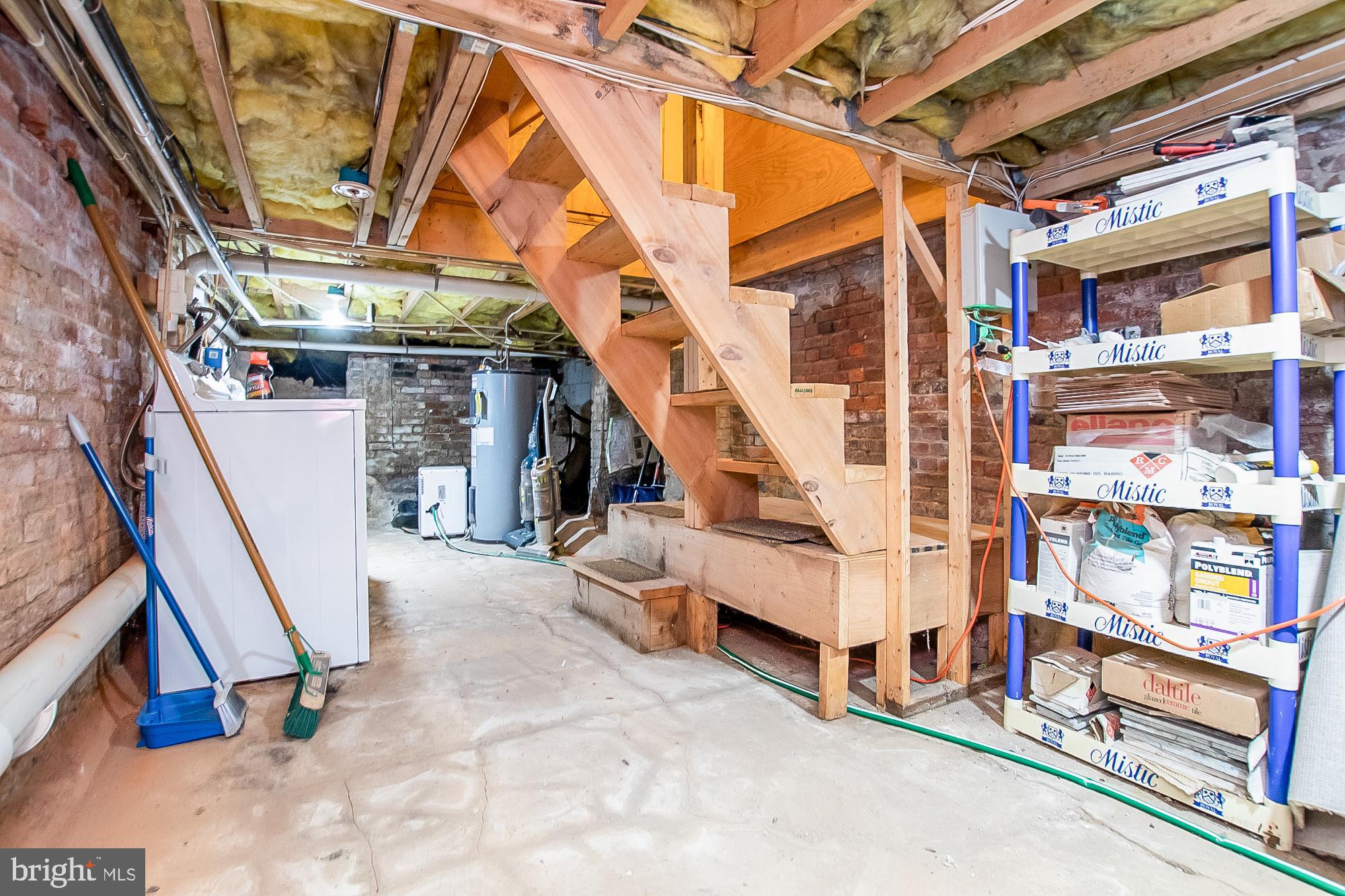 FELLS POINT HISTORIC DISTRICT - Residential Lease