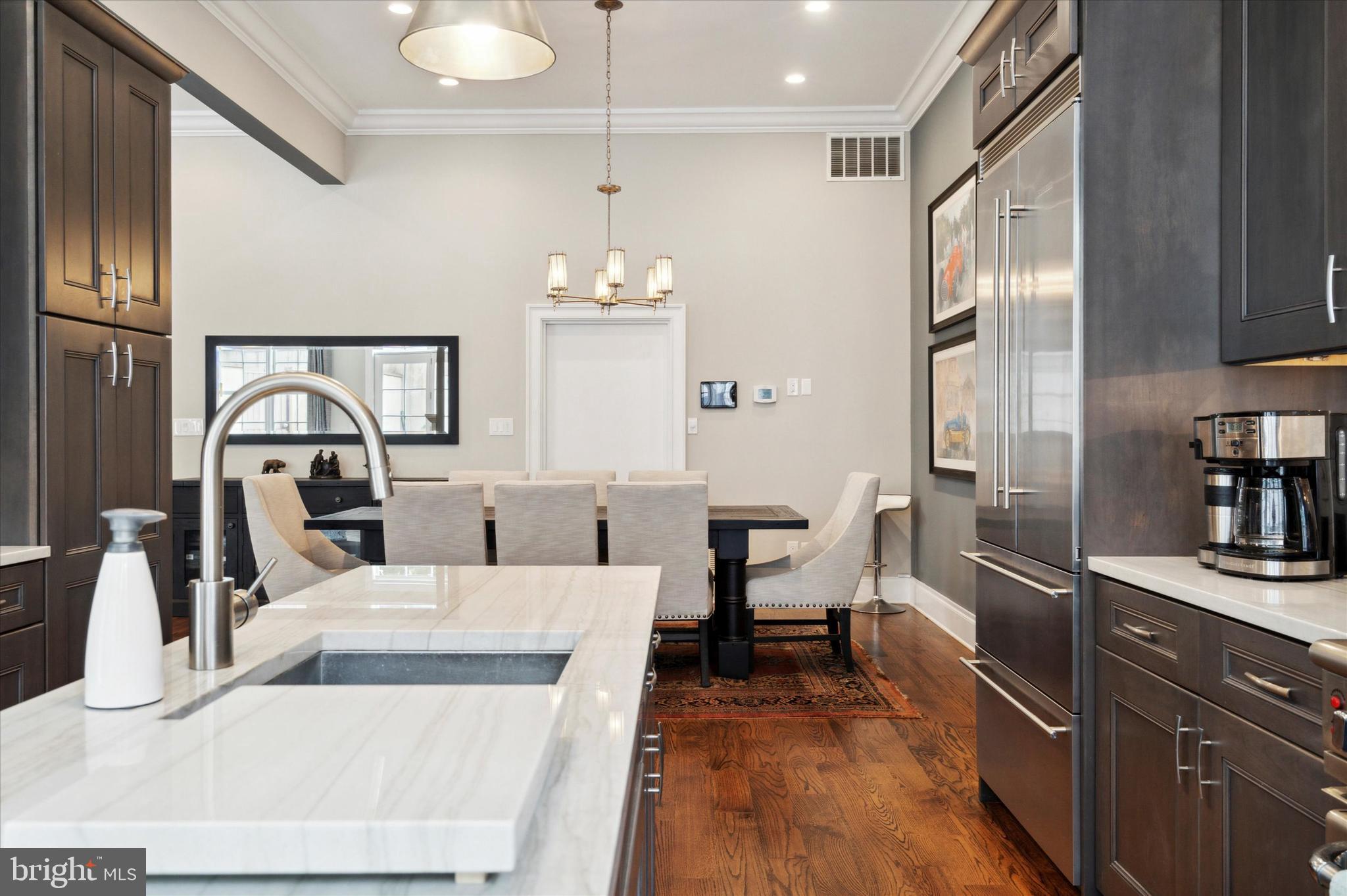 ART MUSEUM AREA - Residential