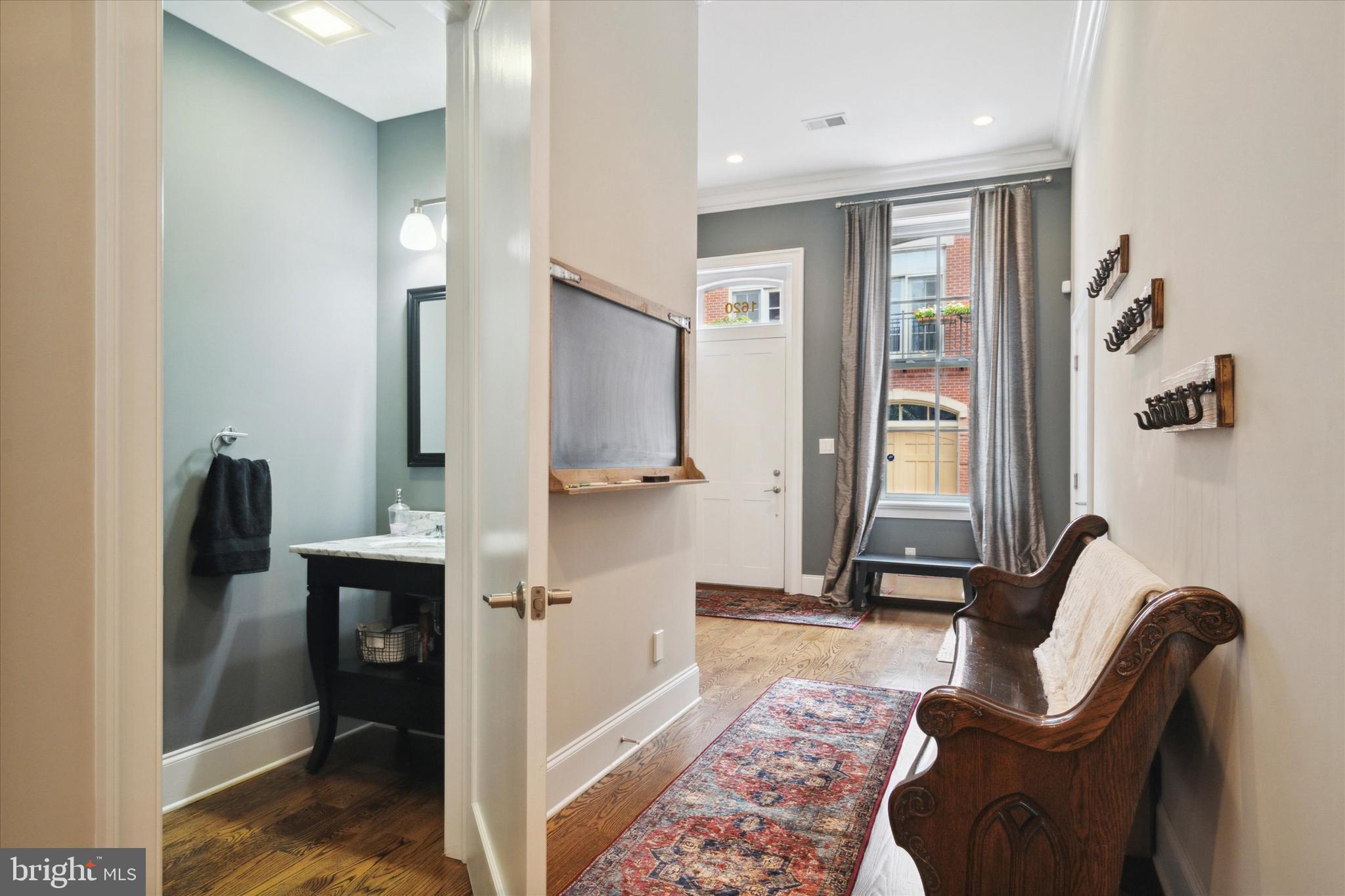 ART MUSEUM AREA - Residential